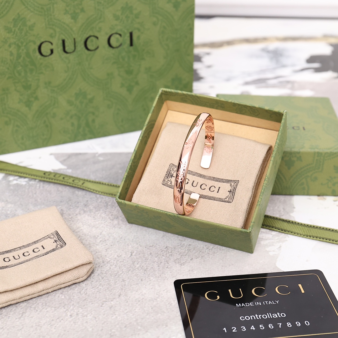 TOP GUCCI Open Bracelet - Rose Gold