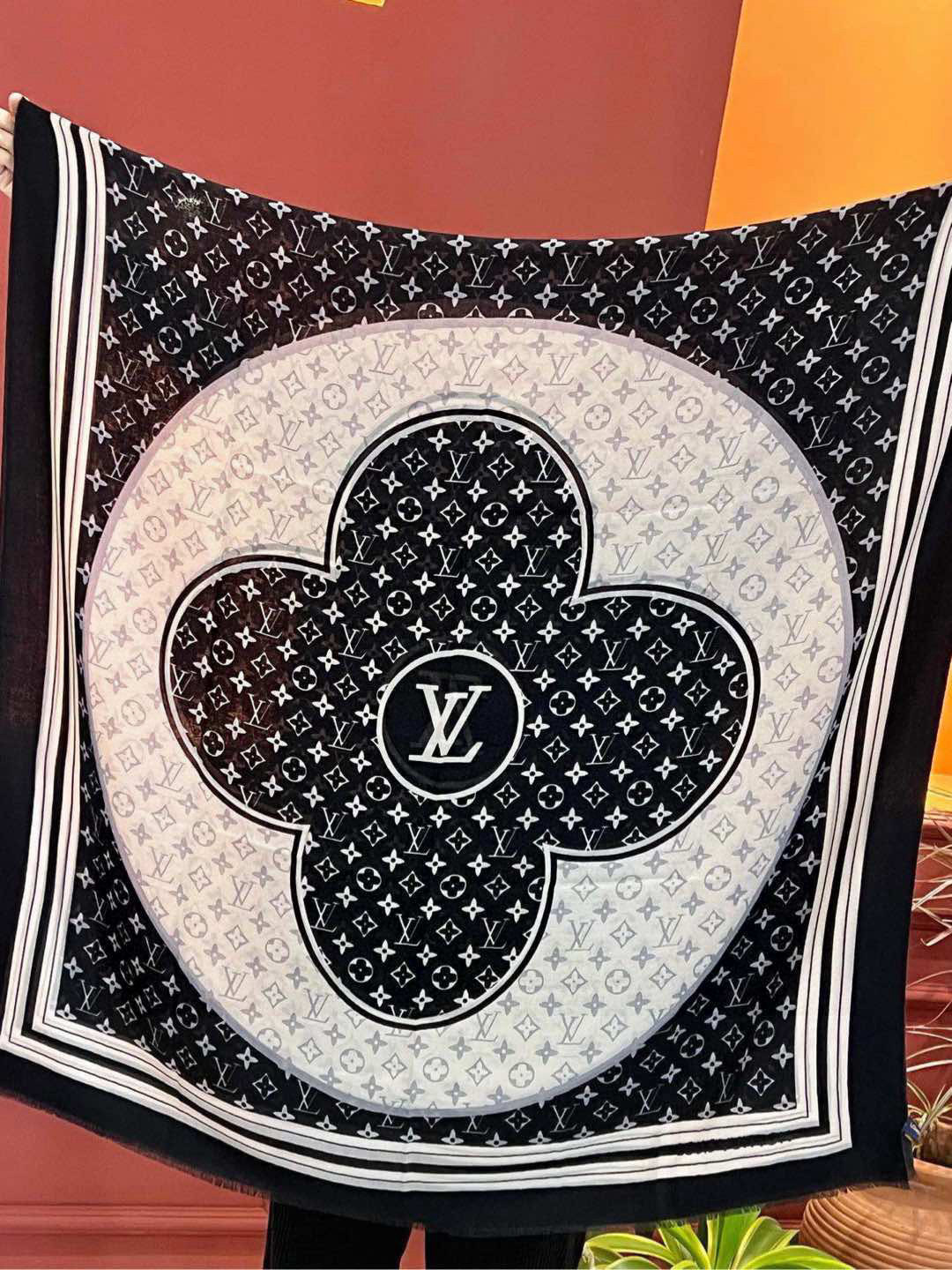 TOP Louis Vuitton LV Monogram Scarf 100x 200cm - 3 Color