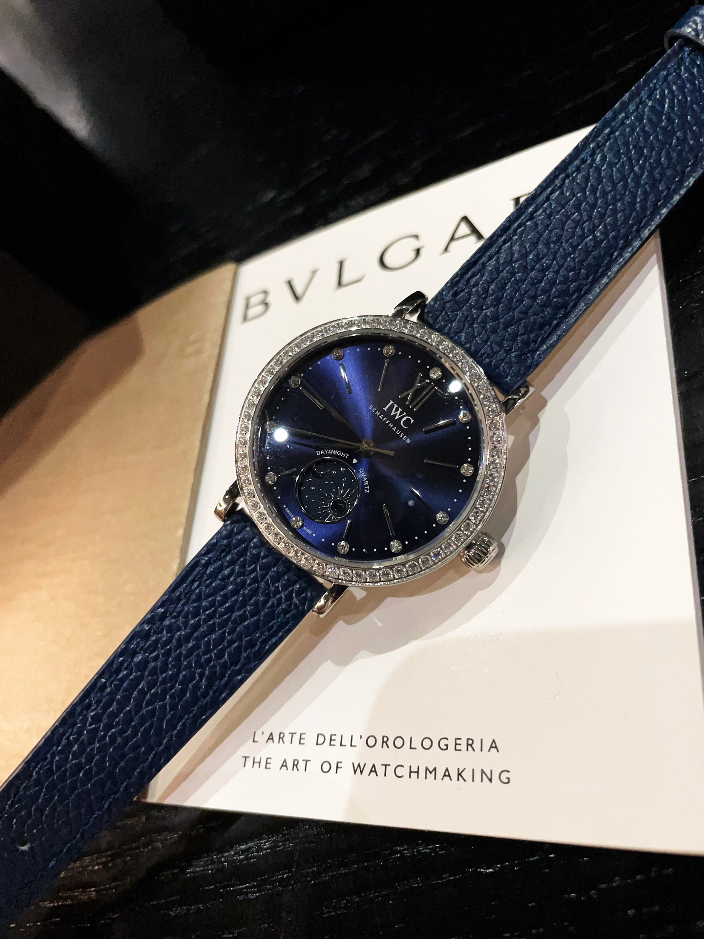 TOP IWC 34mm Watch with Diamonds - 6 Colors