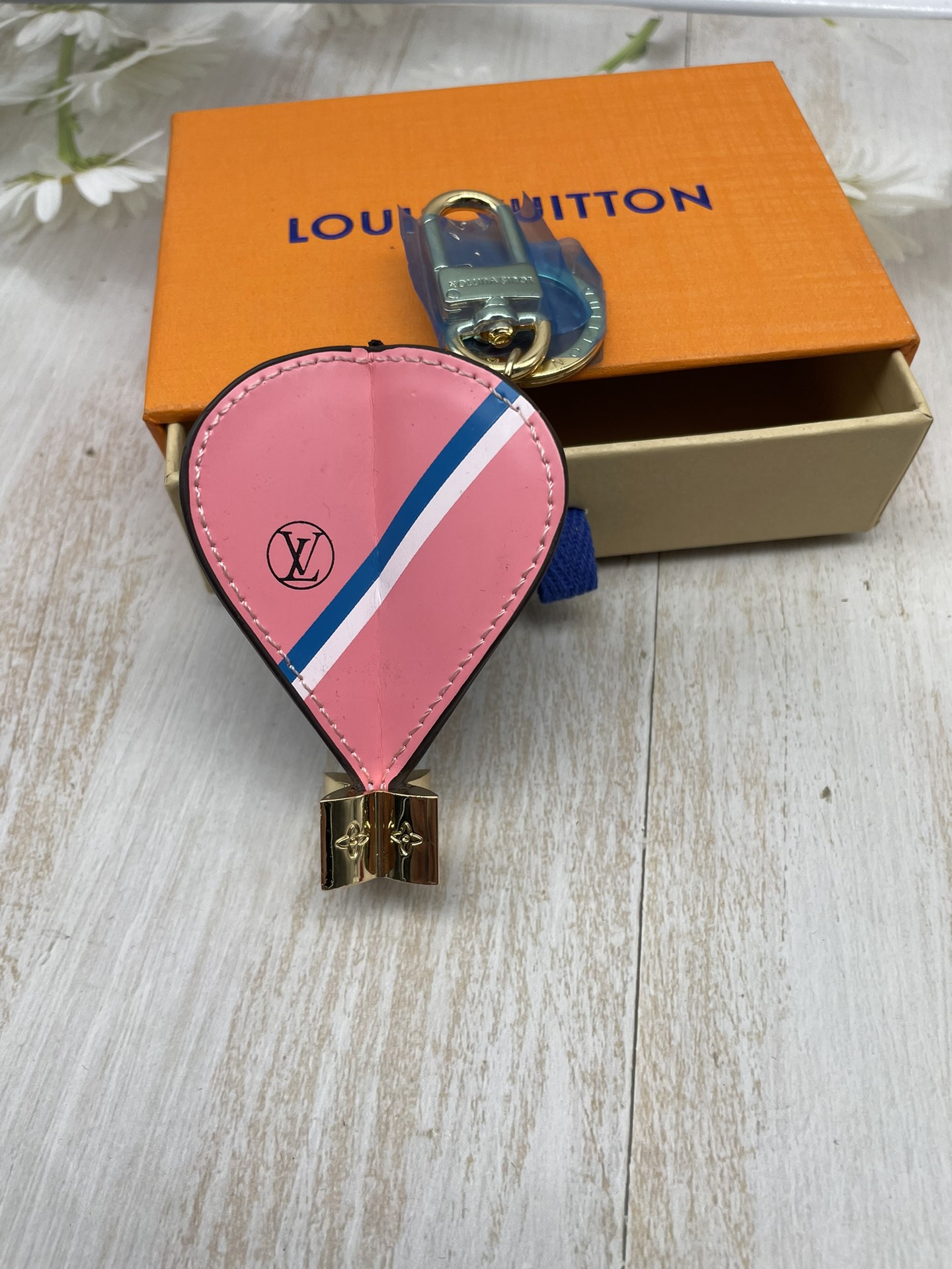 TOP Louis Vuitton LV Hot Air Balloon Key Chain