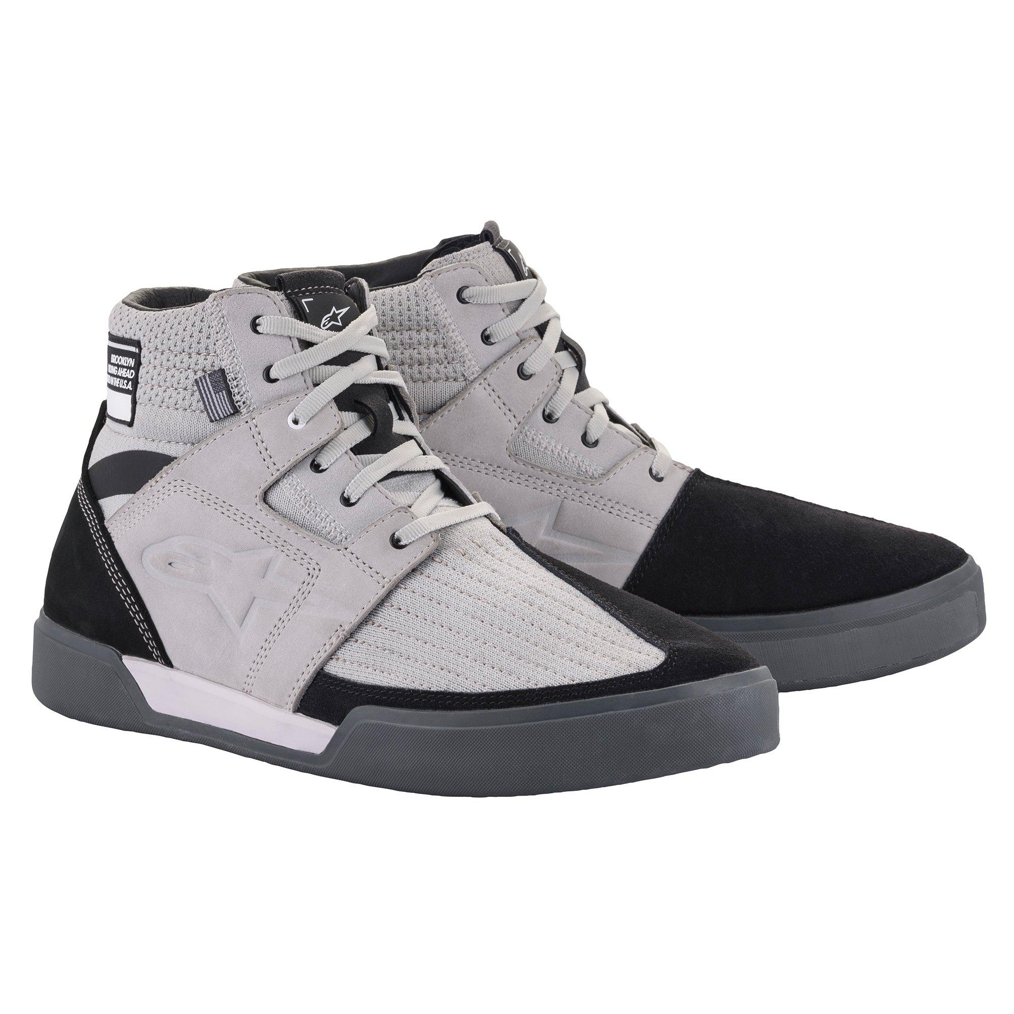 Primer Riding Shoes