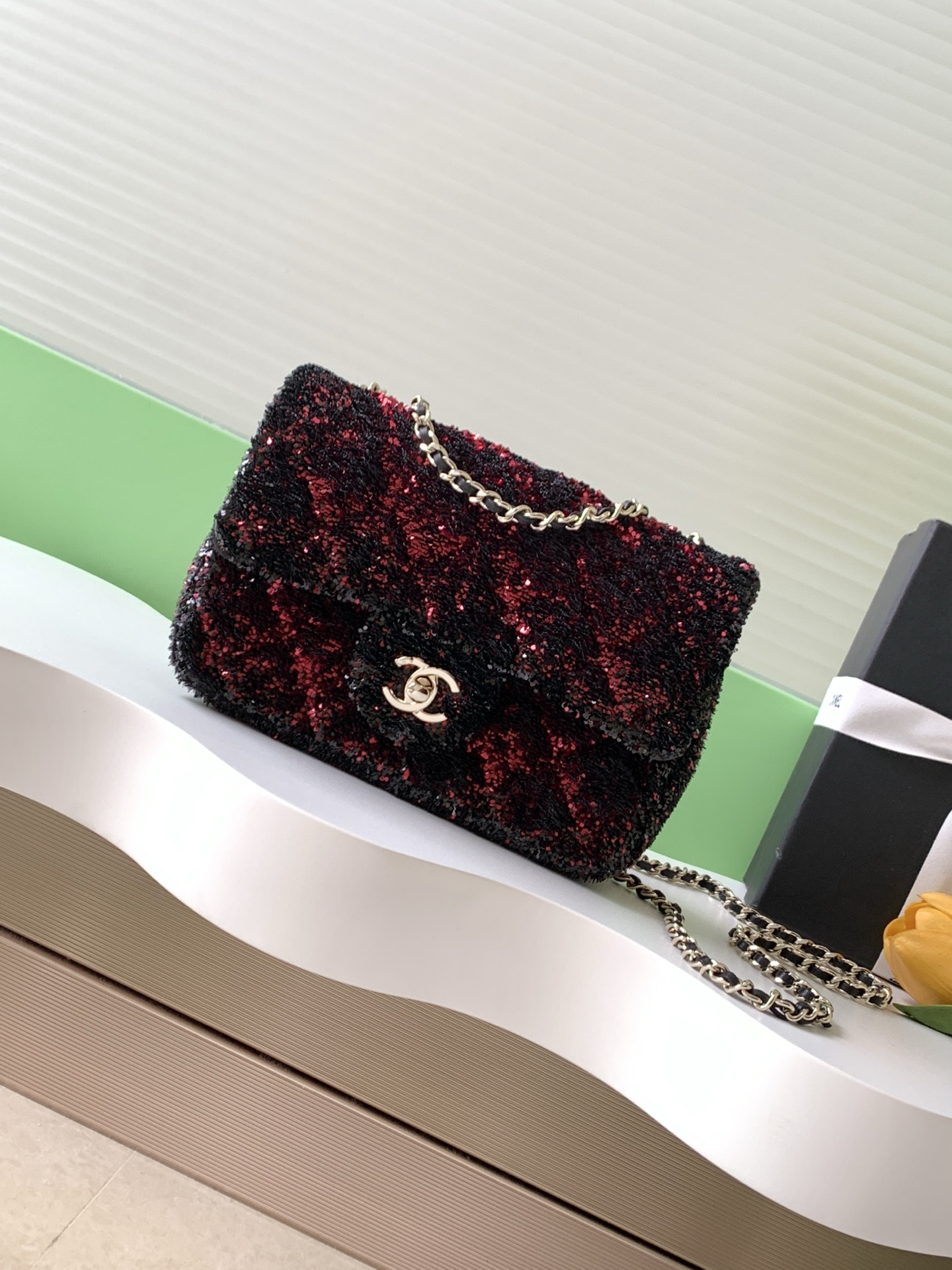 TOP CHANEL Classic Flap Bag Sequins 14x21x8cm - 3 Colors