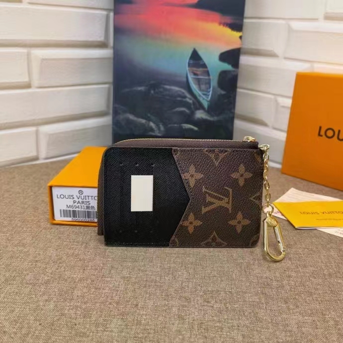 TOP Louis Vuitton LV LV Compact Key Wallet - Monogram