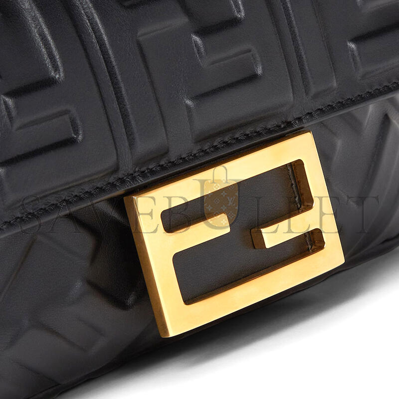 FENDI BAGUETTE MINI 8BS017AT57F15ZW (20*13*5cm)