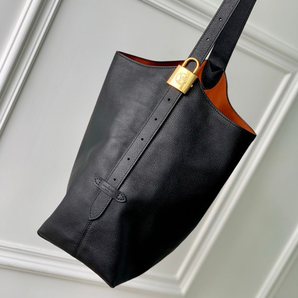 Louis Vuitton LV LOW KEY HOBO MEDIUM BAG (Replica)