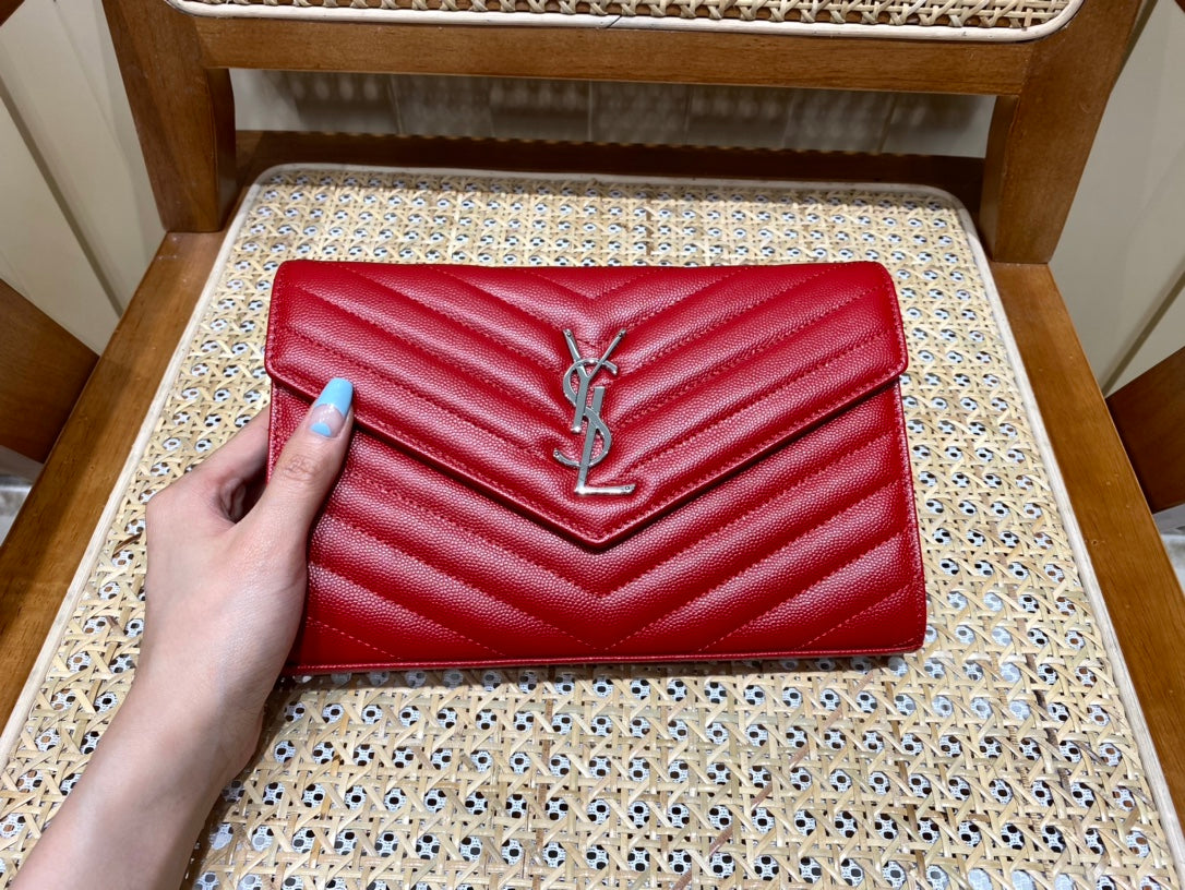 TOP Yves Saint Laurent YSL WOC Matelasse Medium Purse - Red SHW
