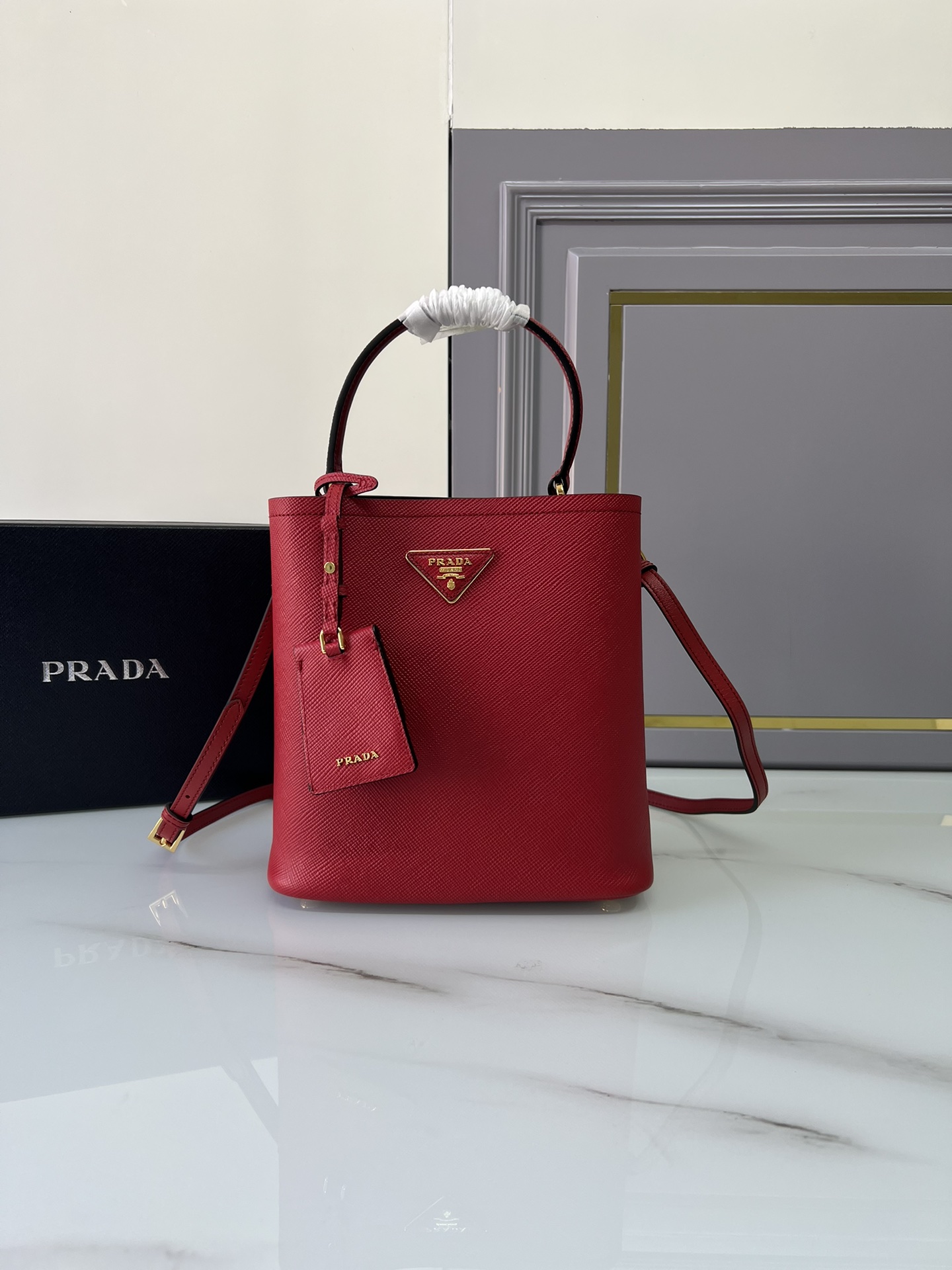 TOP PRADA Calfskin Bucket Bag 22*23*13cm - Red