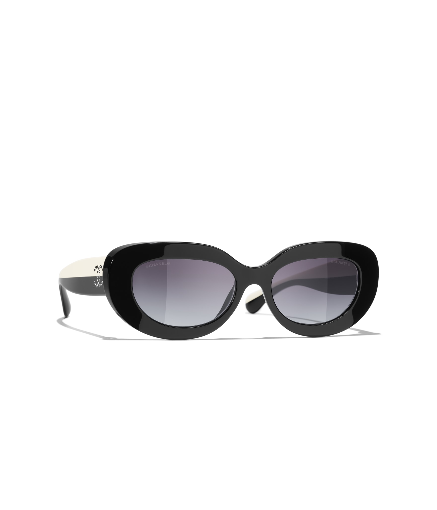 CHANEL Oval Sunglasses A71778X08101S