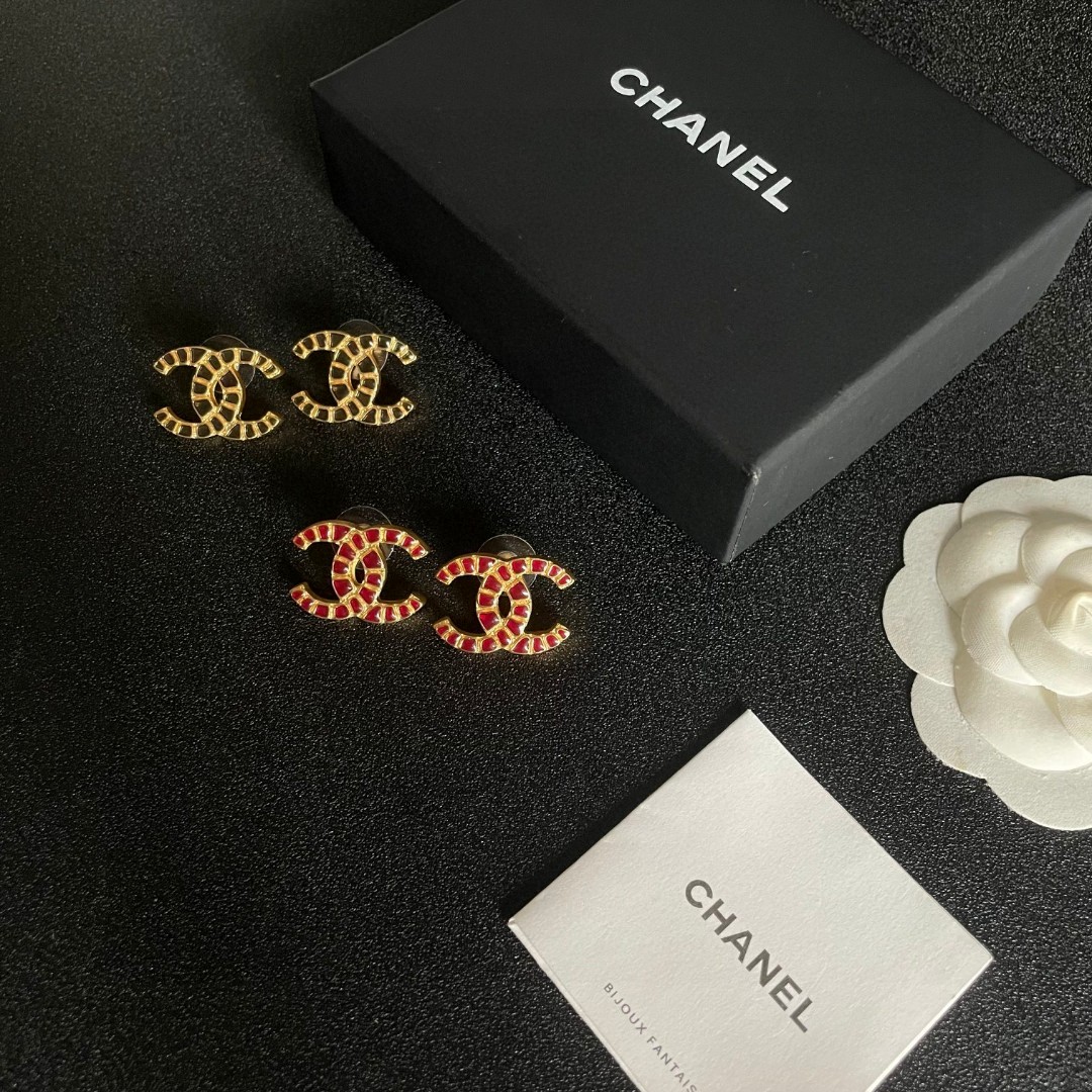 TOP CHANEL Earrings- 2 Colors