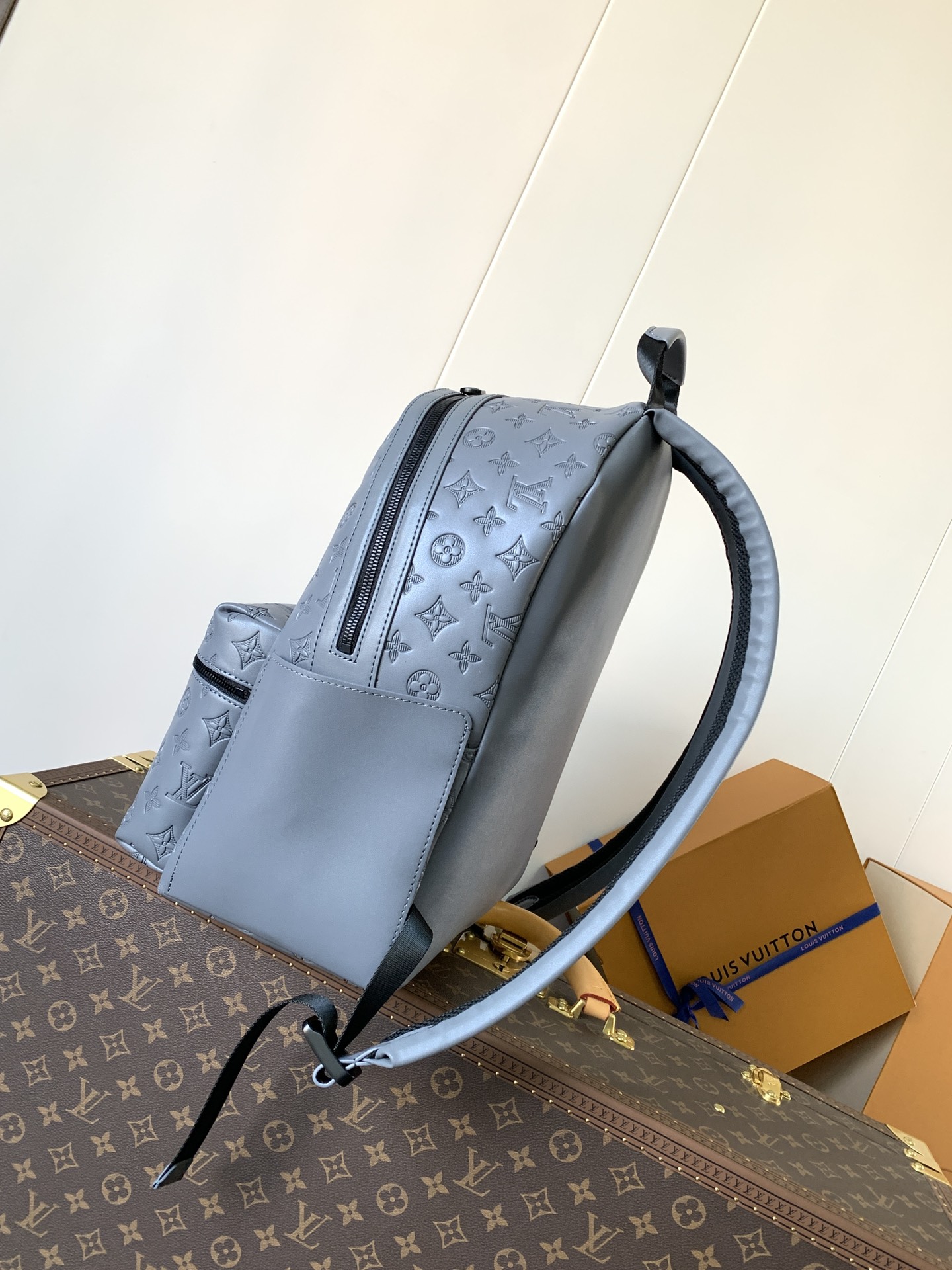 TOP Louis Vuitton LV Discovery Backpack 38x29x20cm - Gray