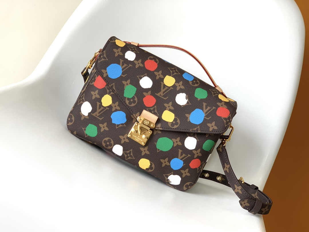 TOP Louis Vuitton LV L*V x Yayoi Kusama Pochette Métis 25 x 19 x 7 cm-Brown&GHW