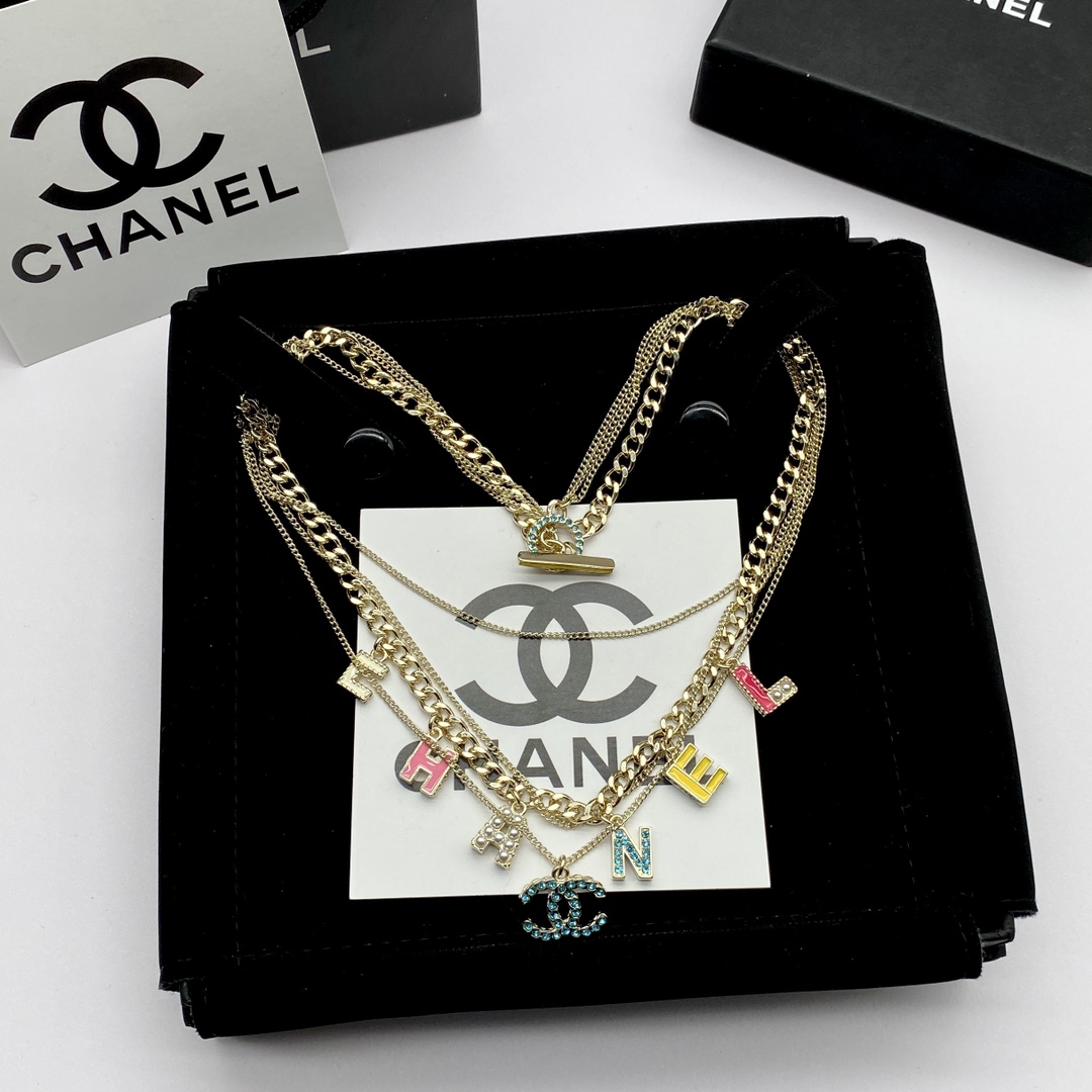 TOP CHANEL Layering Necklace - Gold