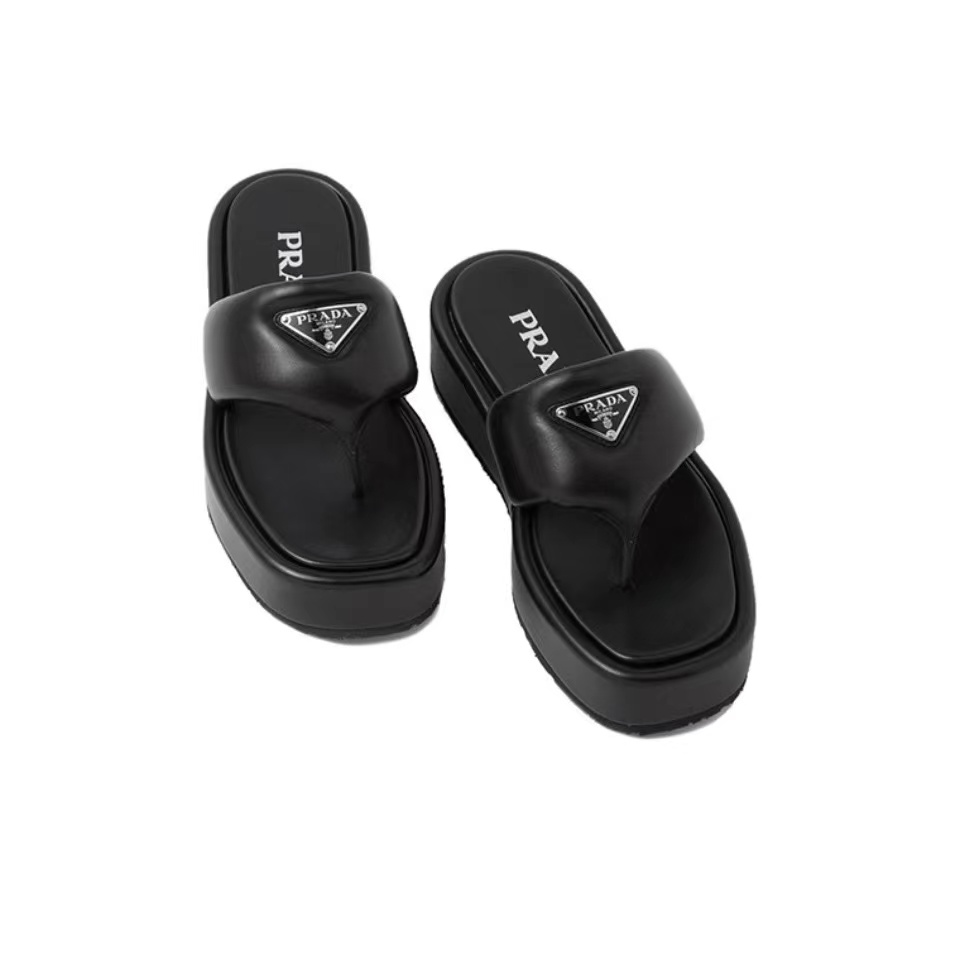 Prada Soft-Soled Leather Flip-Flops Slide Sandal (Replica)