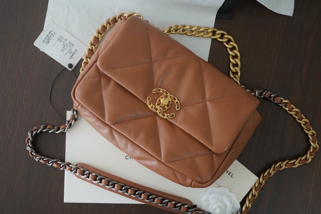 TOP CHANEL 19 Bag Small Lambskin 26cm - Caramel