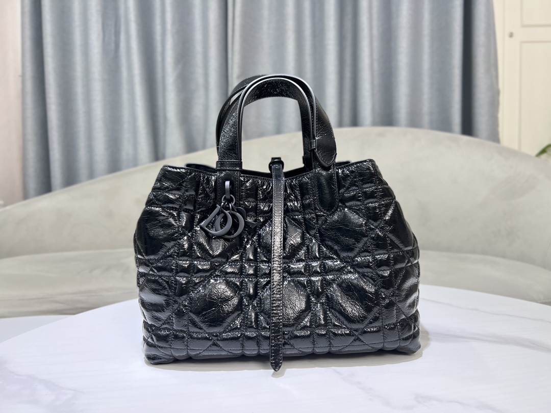 TOP Christian Dior Medium Wrinkled Patent Leather Toujours Handbag 28.5x19x21.5cm - Black - CD Lock Letter D Knob