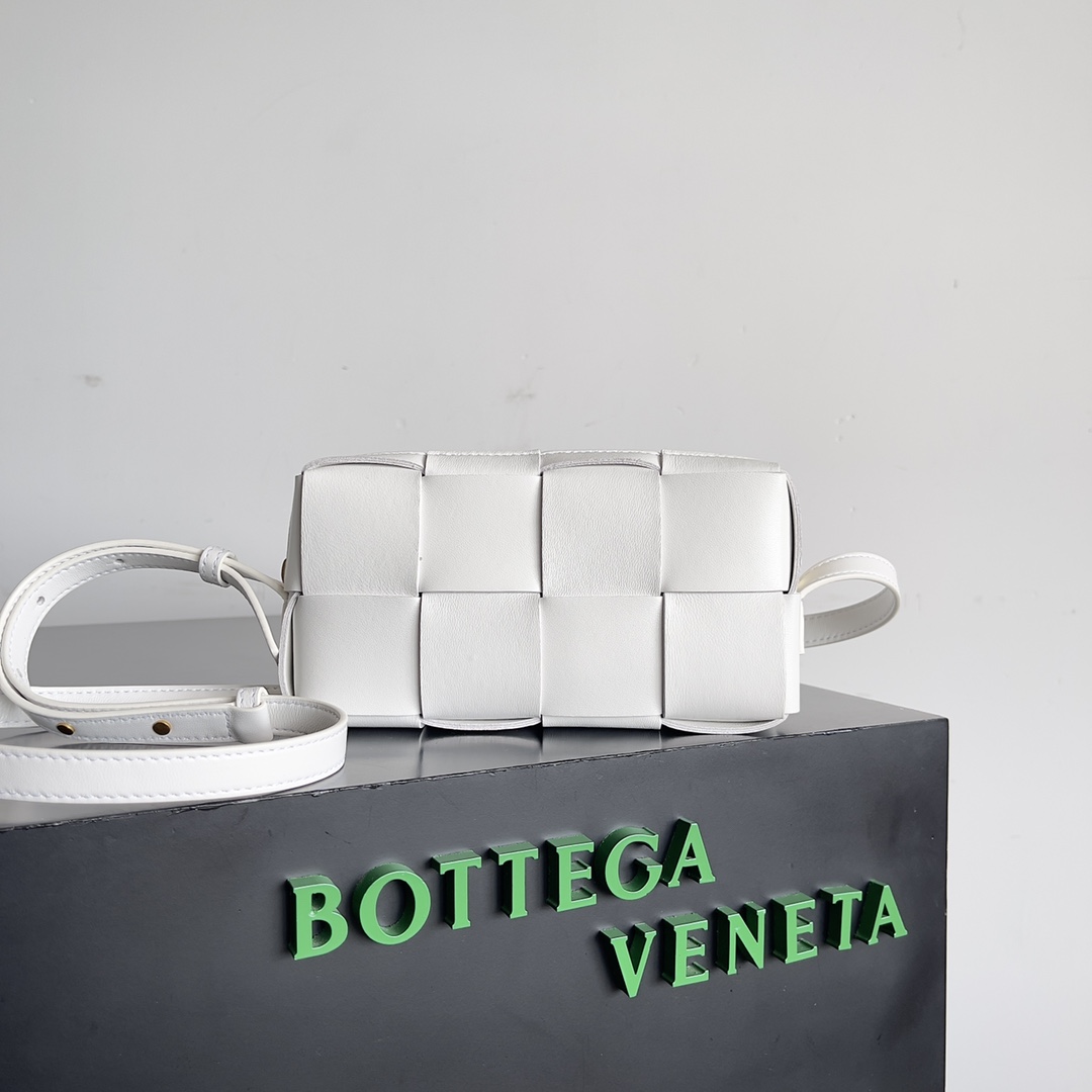 TOP Bottega Veneta BV Brick Cassette Bags - 6 Colors