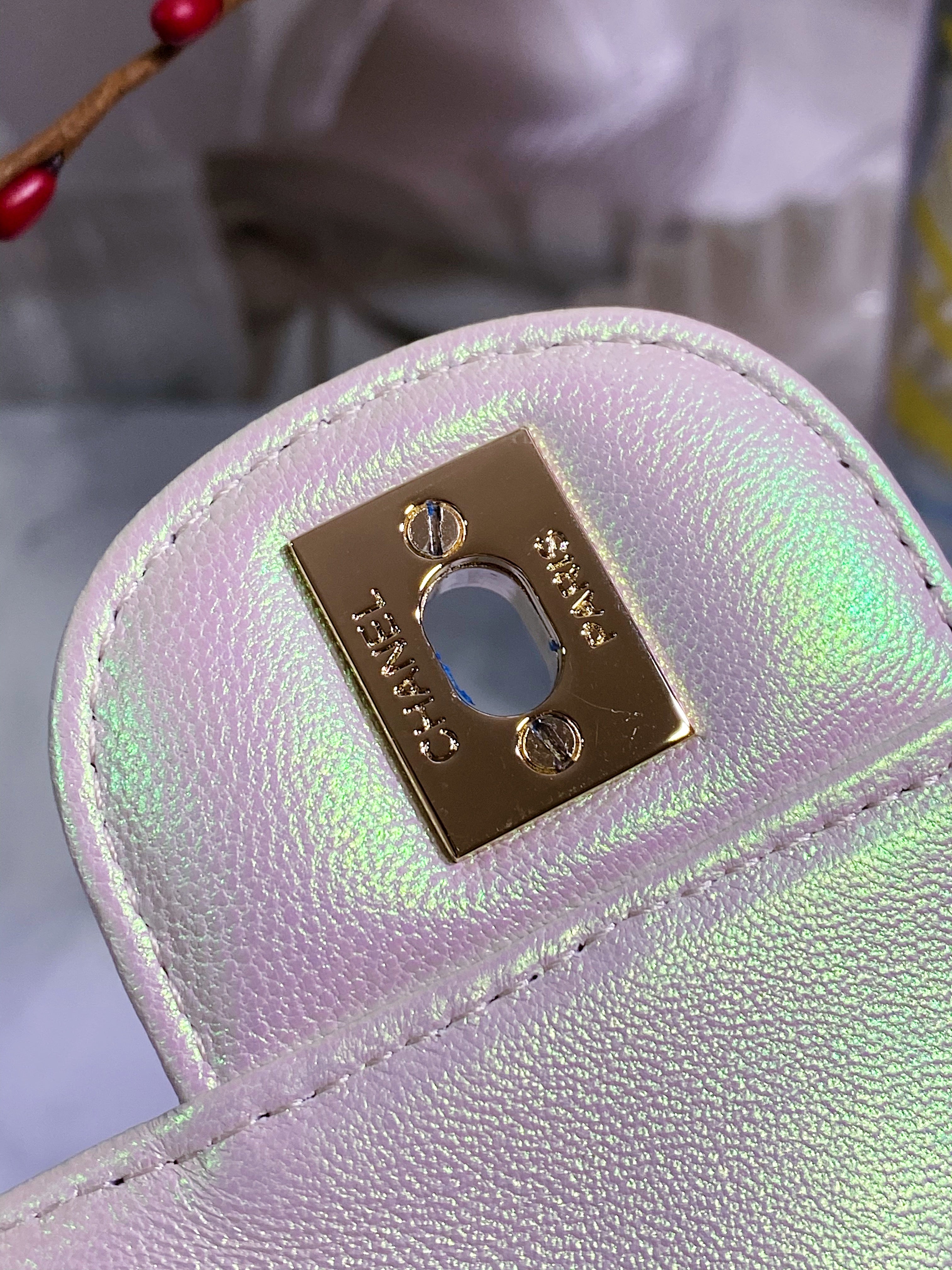 TOP CHANEL Classic Flap Bag Outside Thread Mini 20CM - White Iridescent