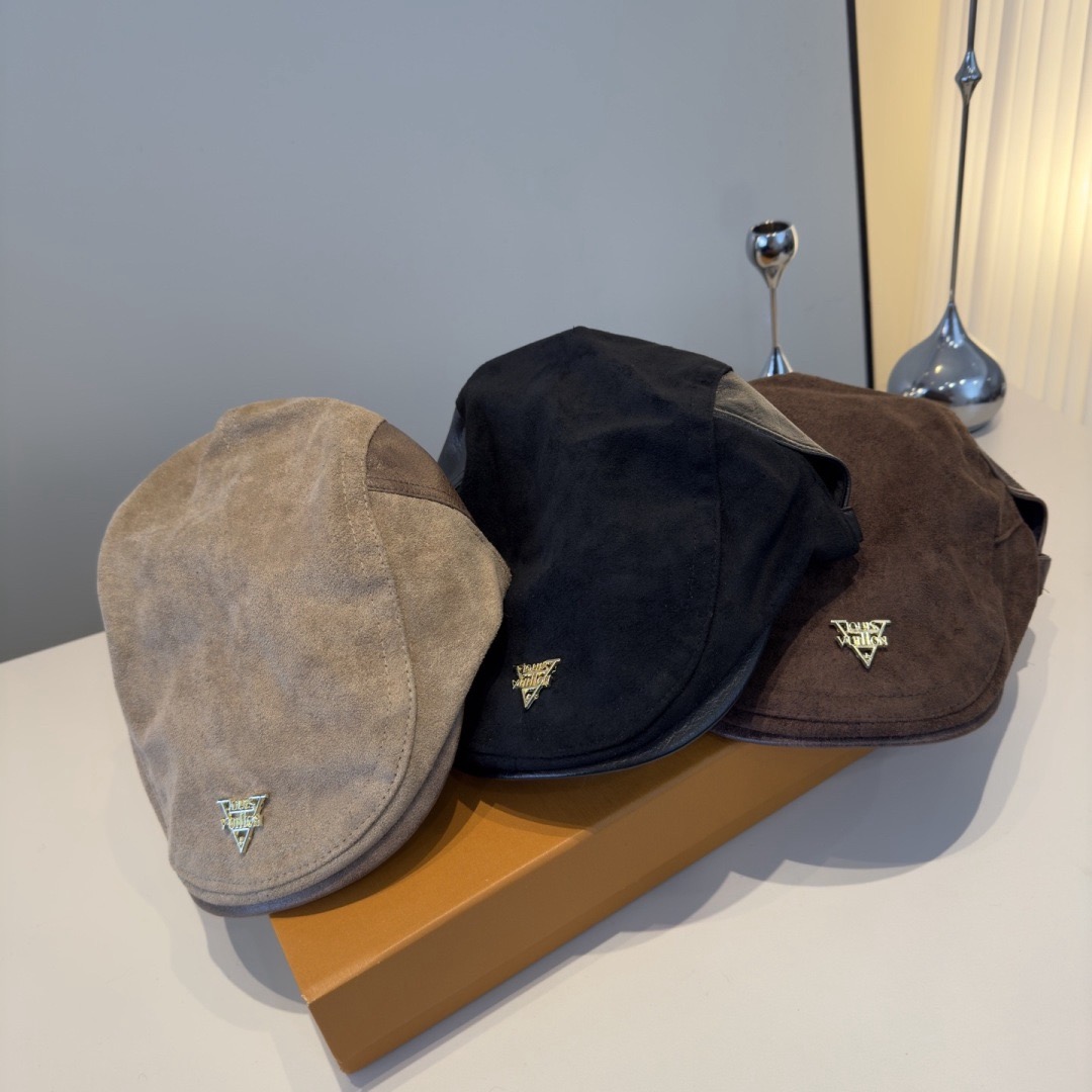 TOP Louis Vuitton LV Baseball Cap - 3 Colors