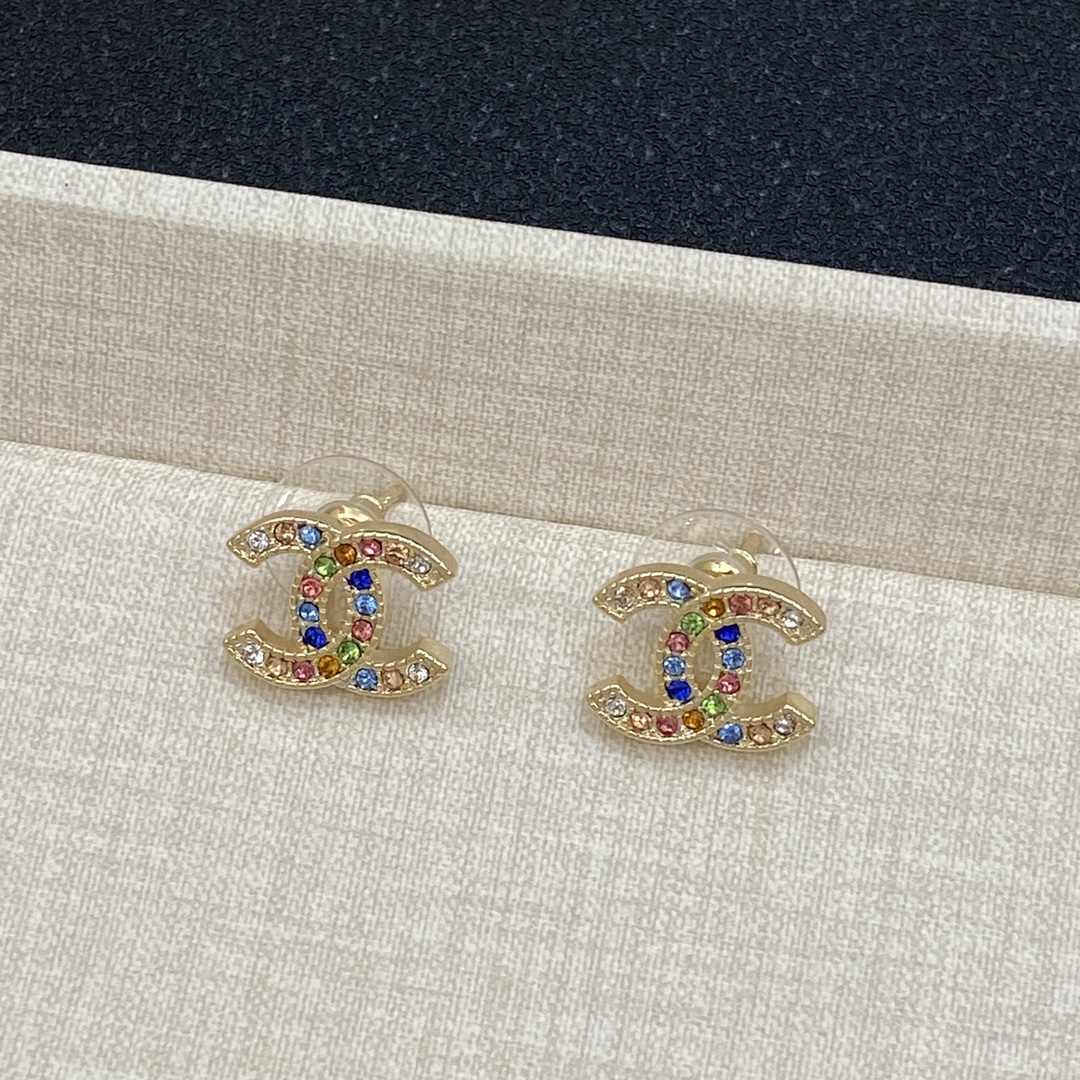 TOP CHANEL Earrings with Colorful Diamonds - Gold