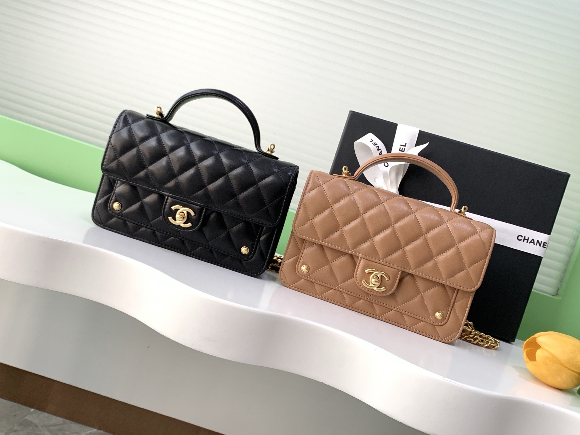 TOP CHANEL CoCo Handle Bag  12.3-19-5 cm - 2 Colors