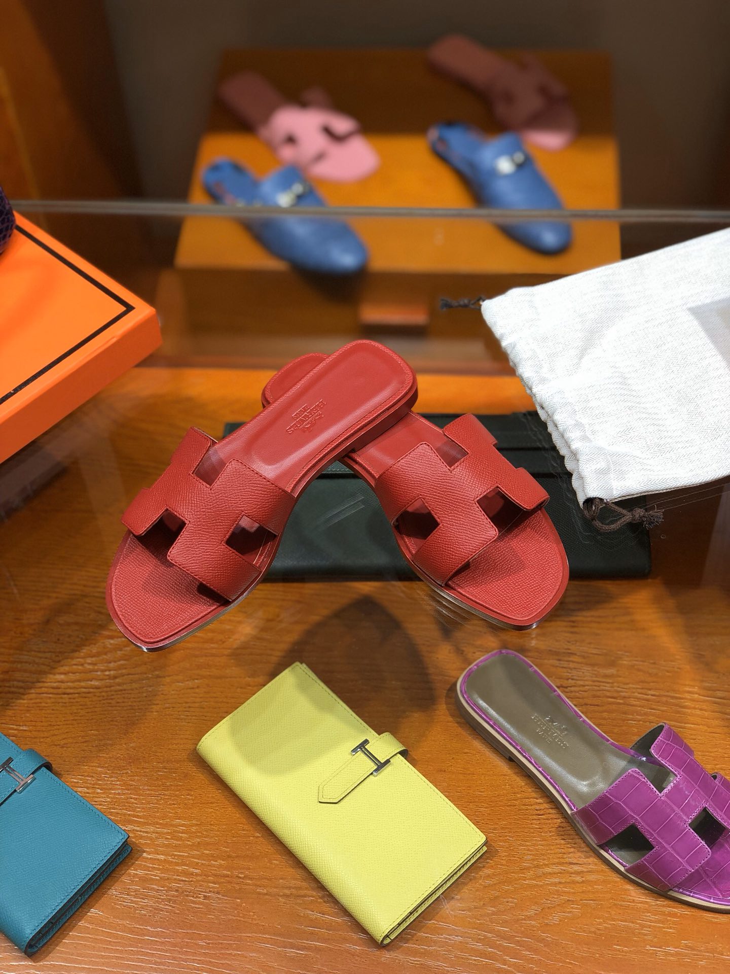 TOP HERMES Slippers - Red