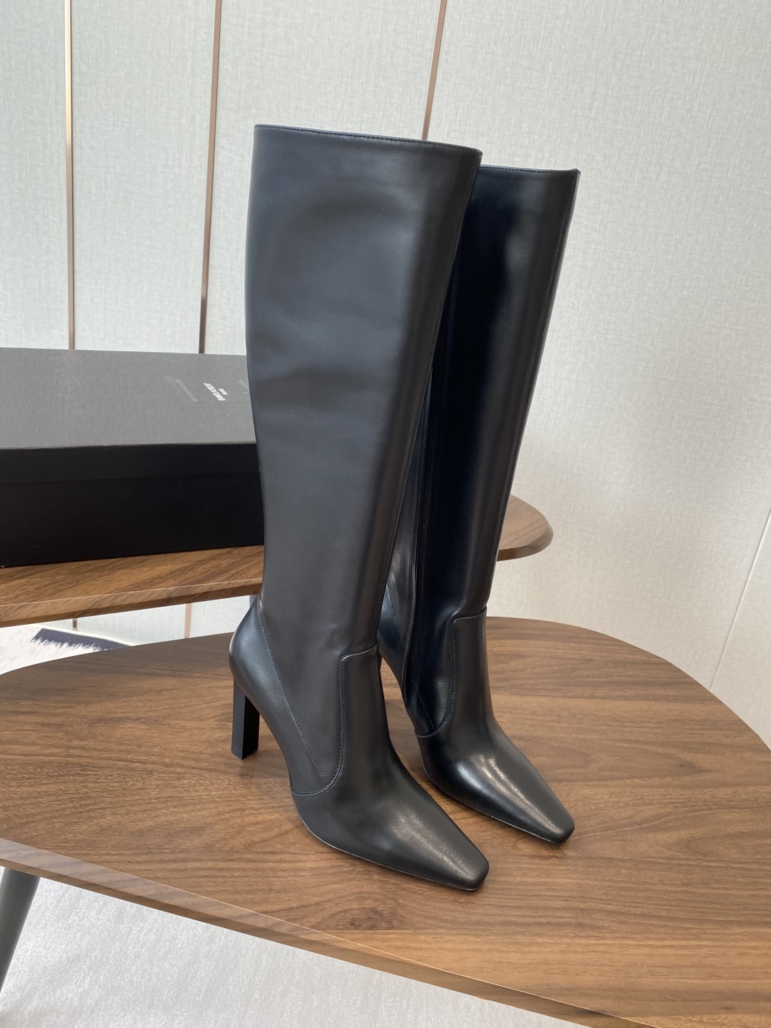 TOP Yves Saint Laurent YSL Long Boots Calfskin - 3 Colors