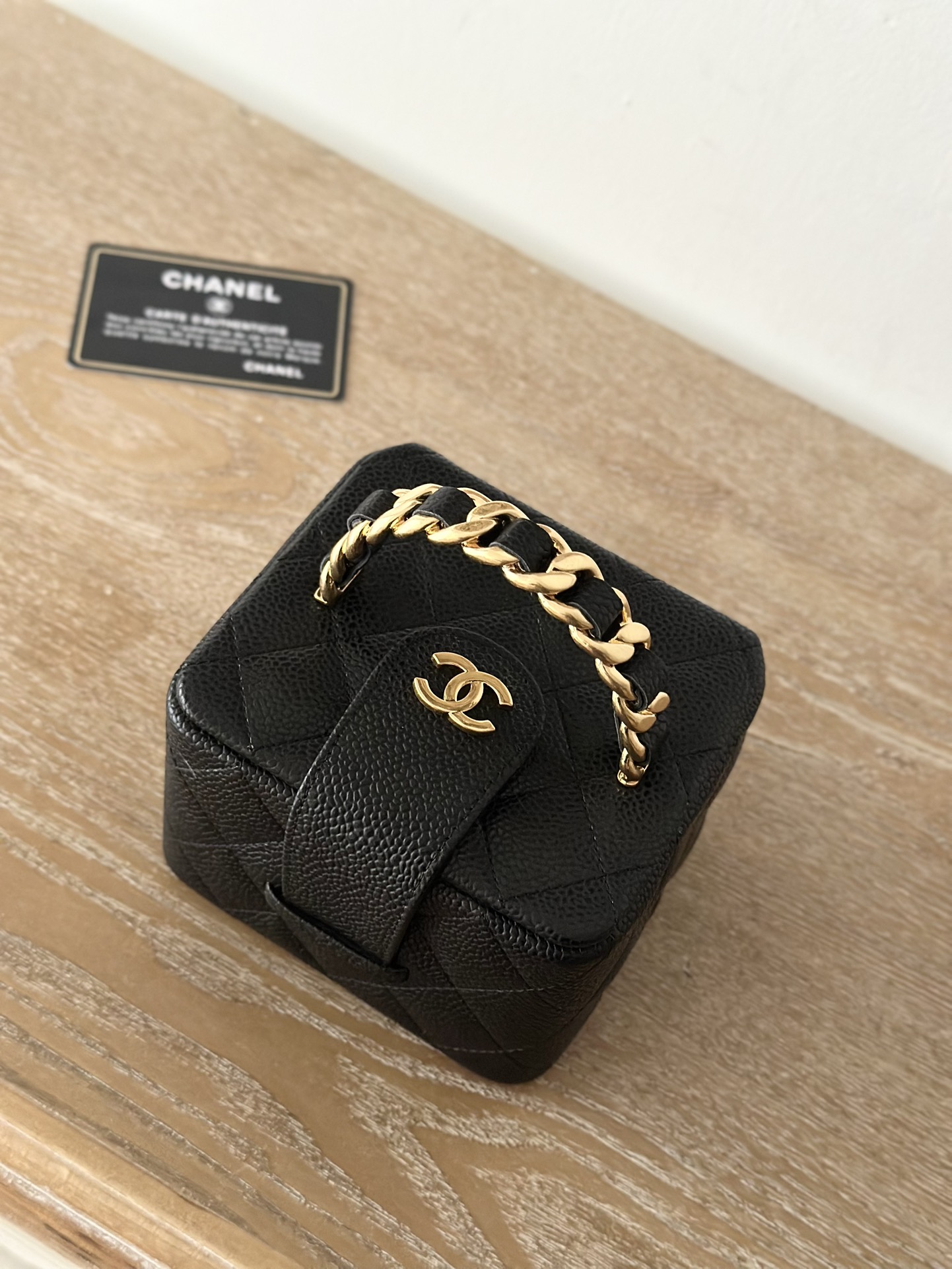 TOP CHANEL Vanity Case Calfskin 8.5x11x9.5cm/8.5x22x10cm - Black