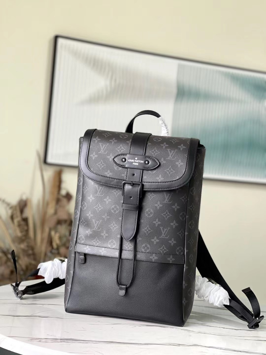 TOP Louis Vuitton LV Men's Saumur Backpack - 27.0 x 42.0 x 13.0cm - Black