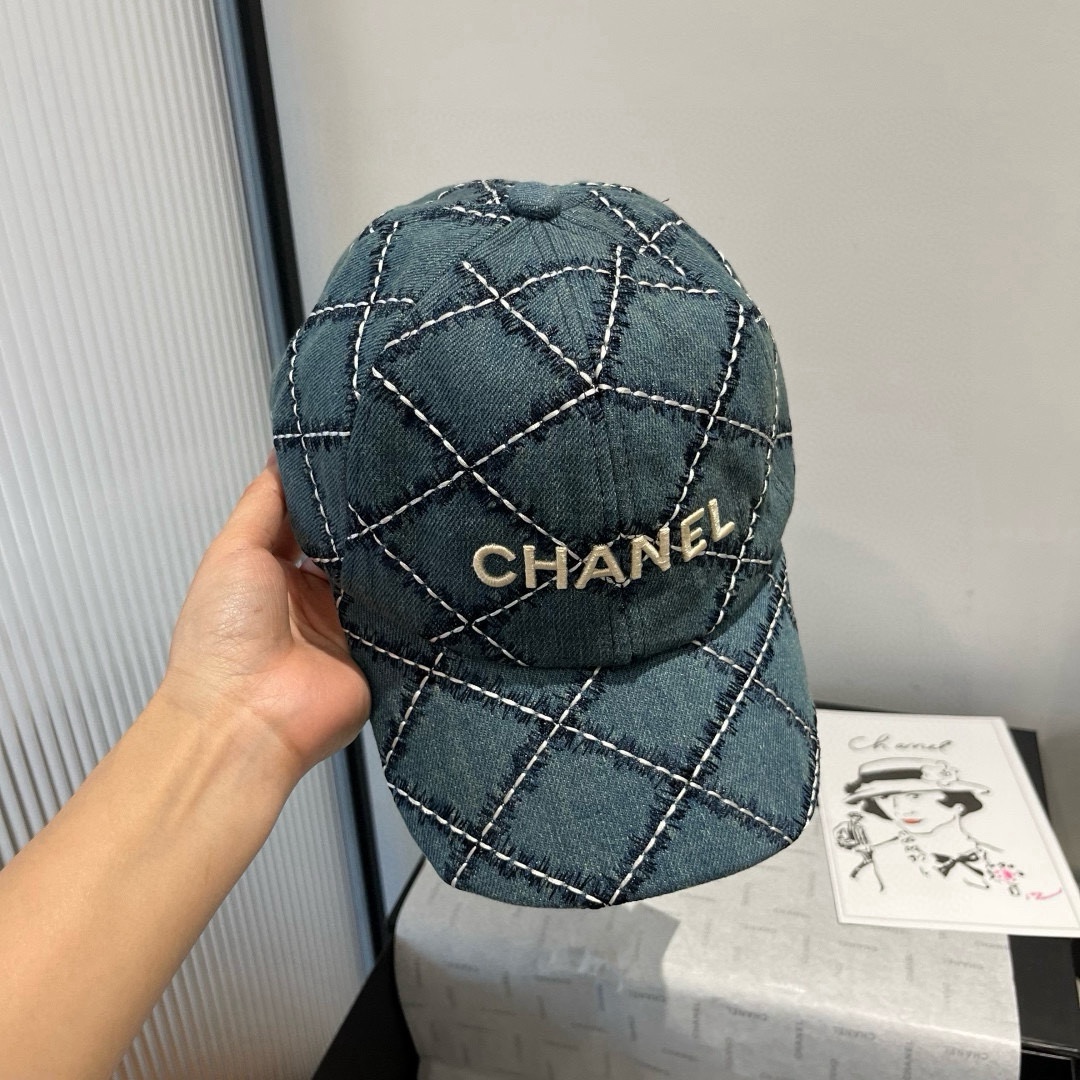 TOP CHANEL Baseball Cap - Blue