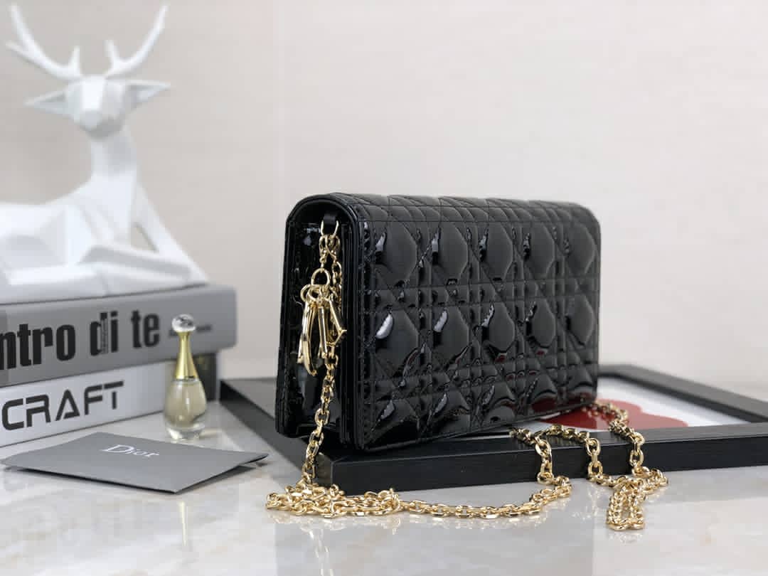 TOP Christian Dior Lady Patent Pouch - Black