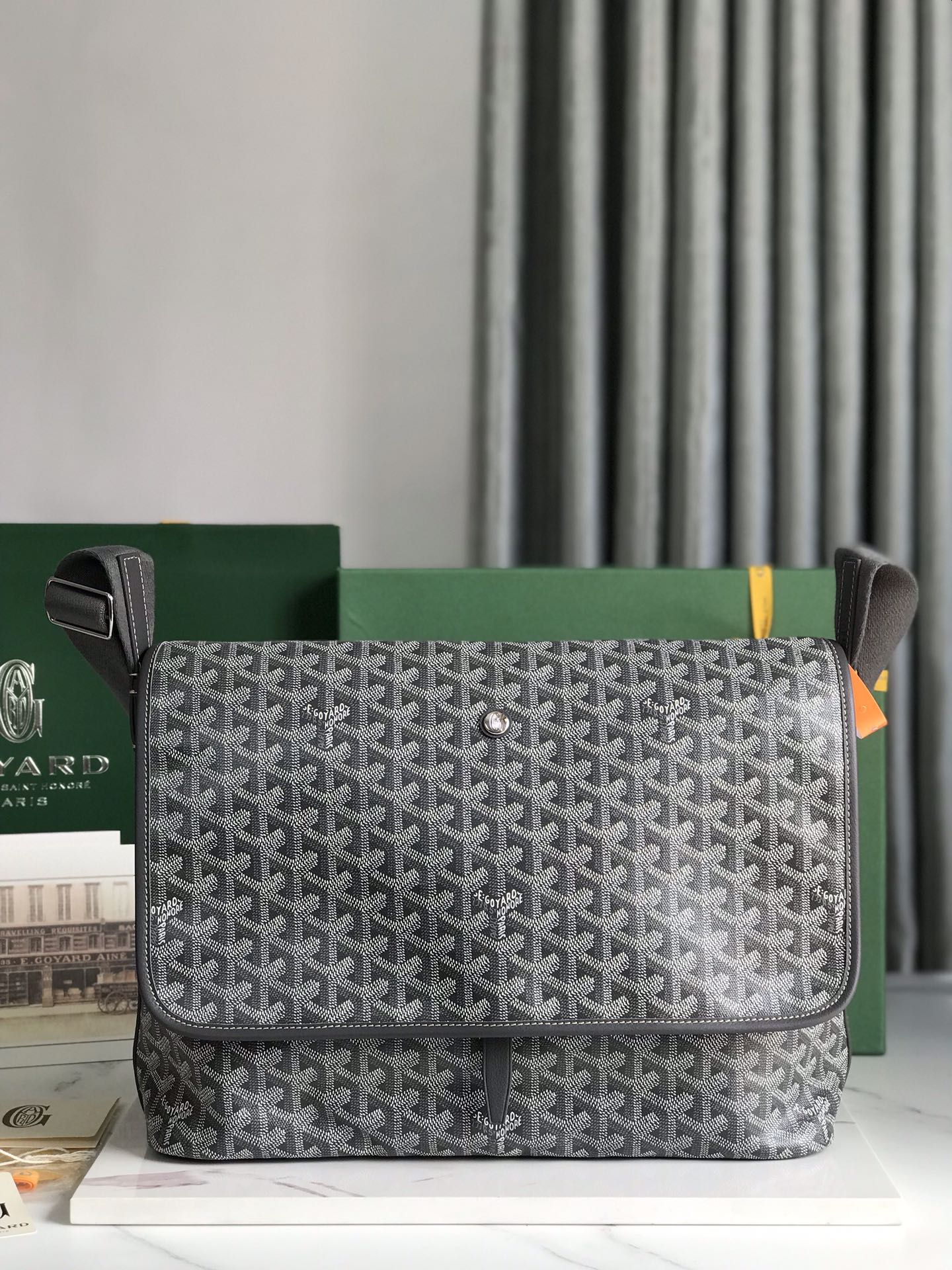 TOP Goyard Capetien Messenger Bag - 2 Colors
