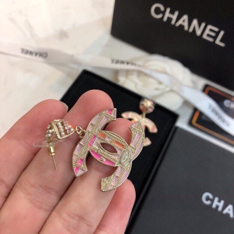 TOP CHANEL Double C Classic Stud Earrings