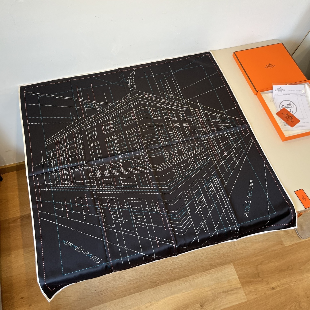 TOP HERMES Square Silk Scarf 90*90cm - 3 Colors