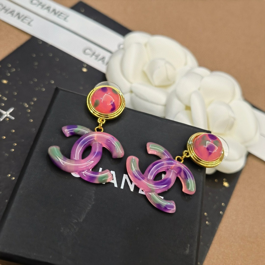 TOP CHANEL Earrings