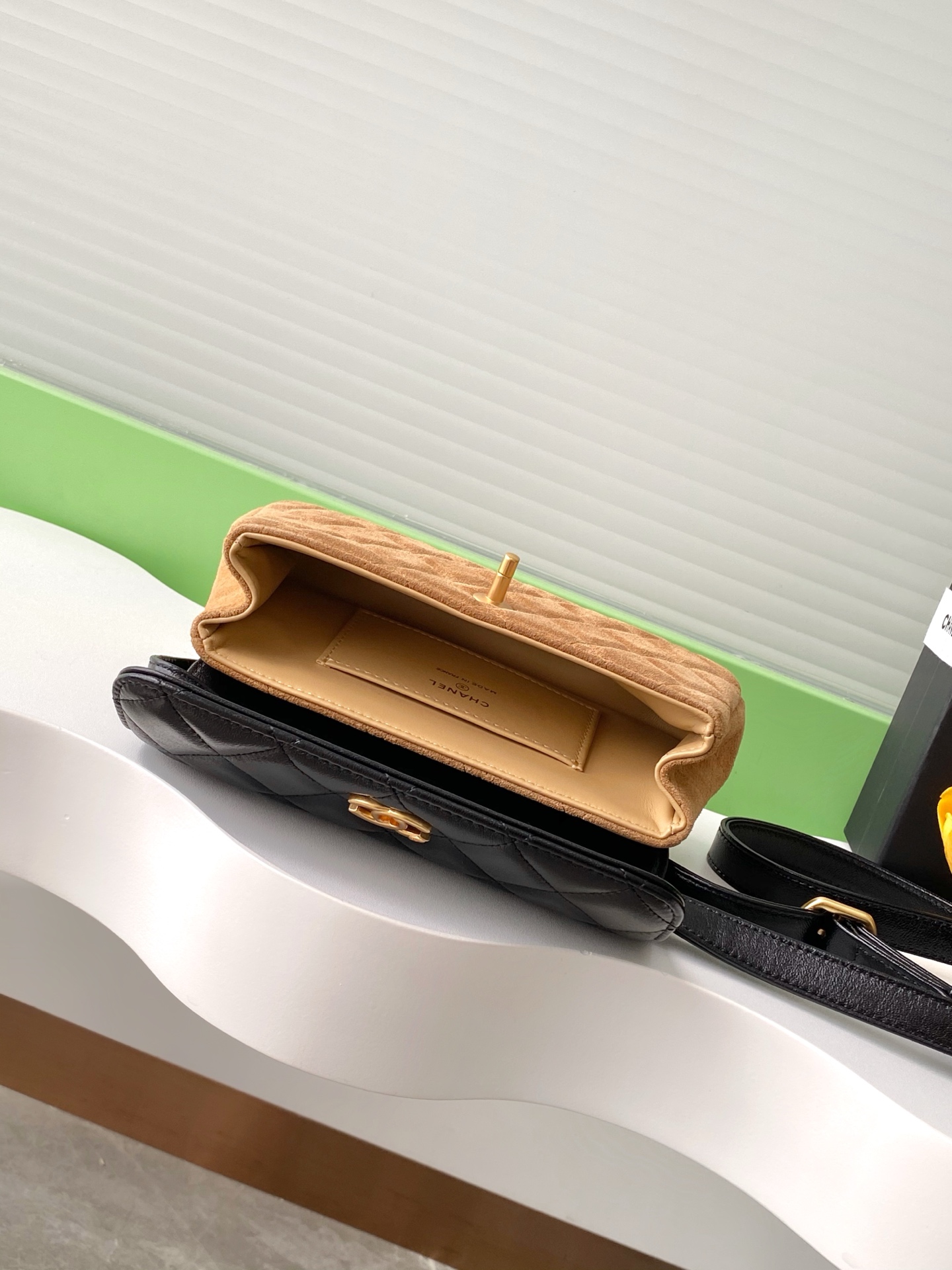 TOP CHANEL Suede Bag  11.5-19.5-5 cm - Brown