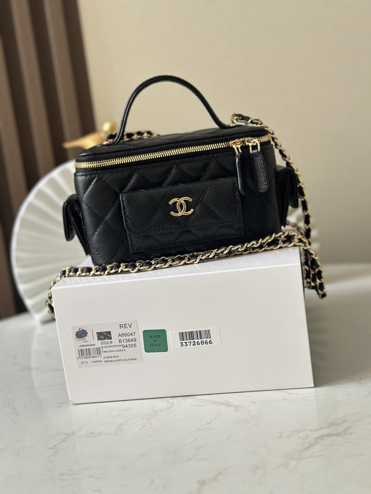 TOP CHANEL Vanity Case Bag 17cm - Black