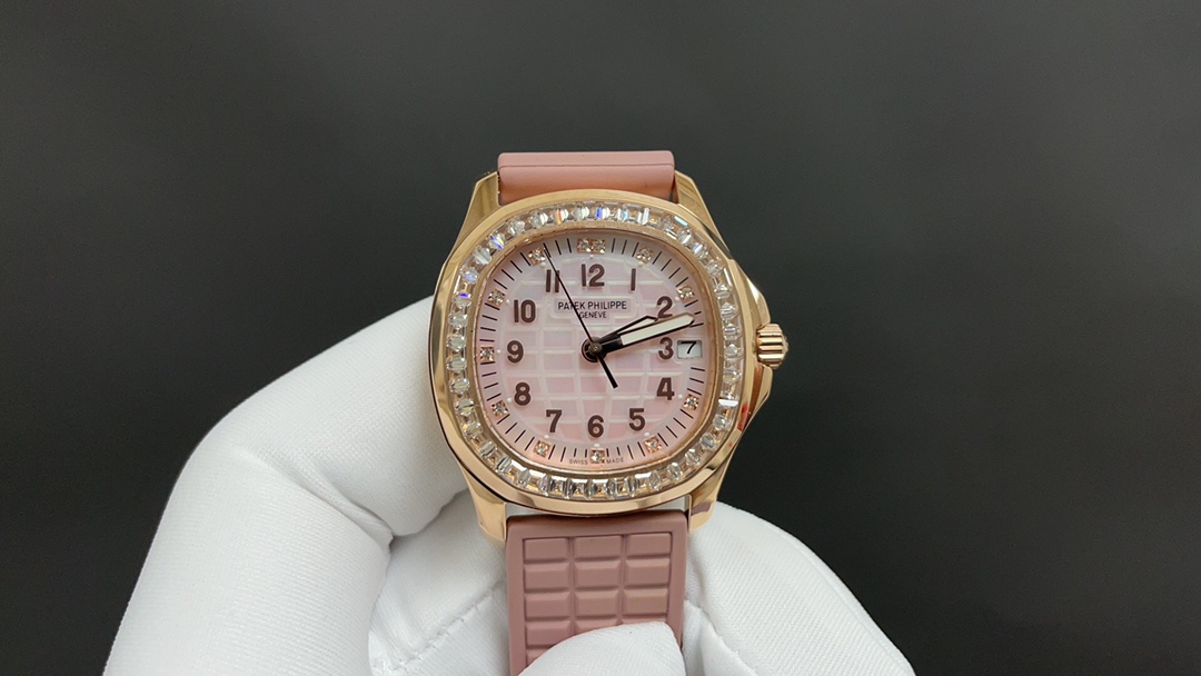 TOP Patek Philippe AQUANAUT Women's 35.6mm Watch - Pink with Gold
