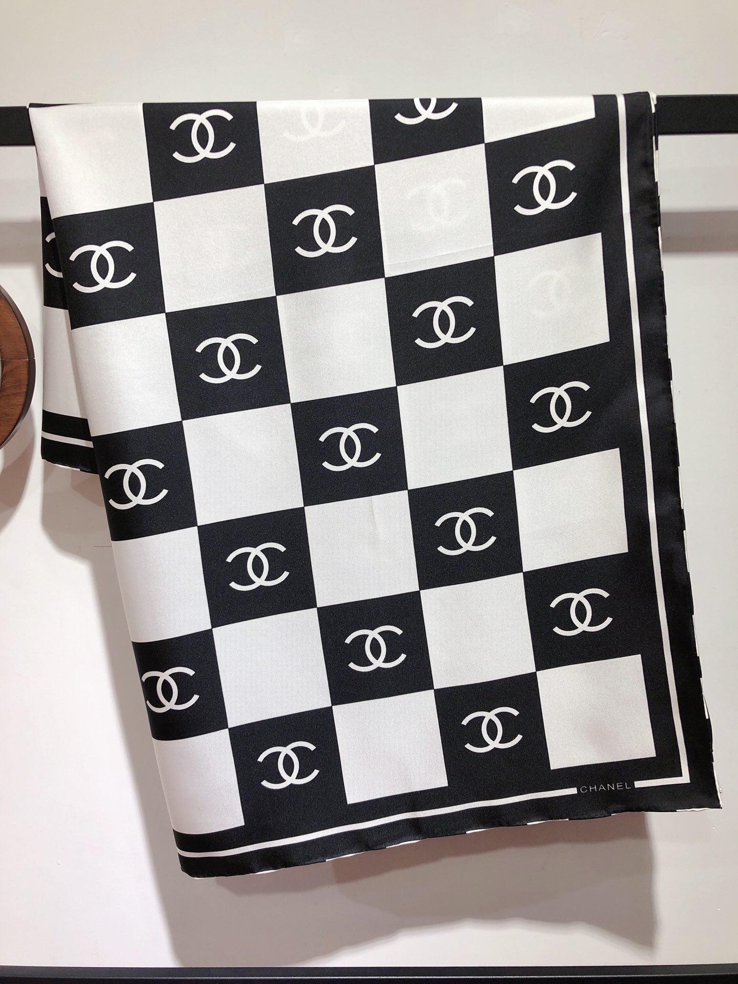 TOP CHANEL Checkerboard Silk Scarf 90 x 90 cm