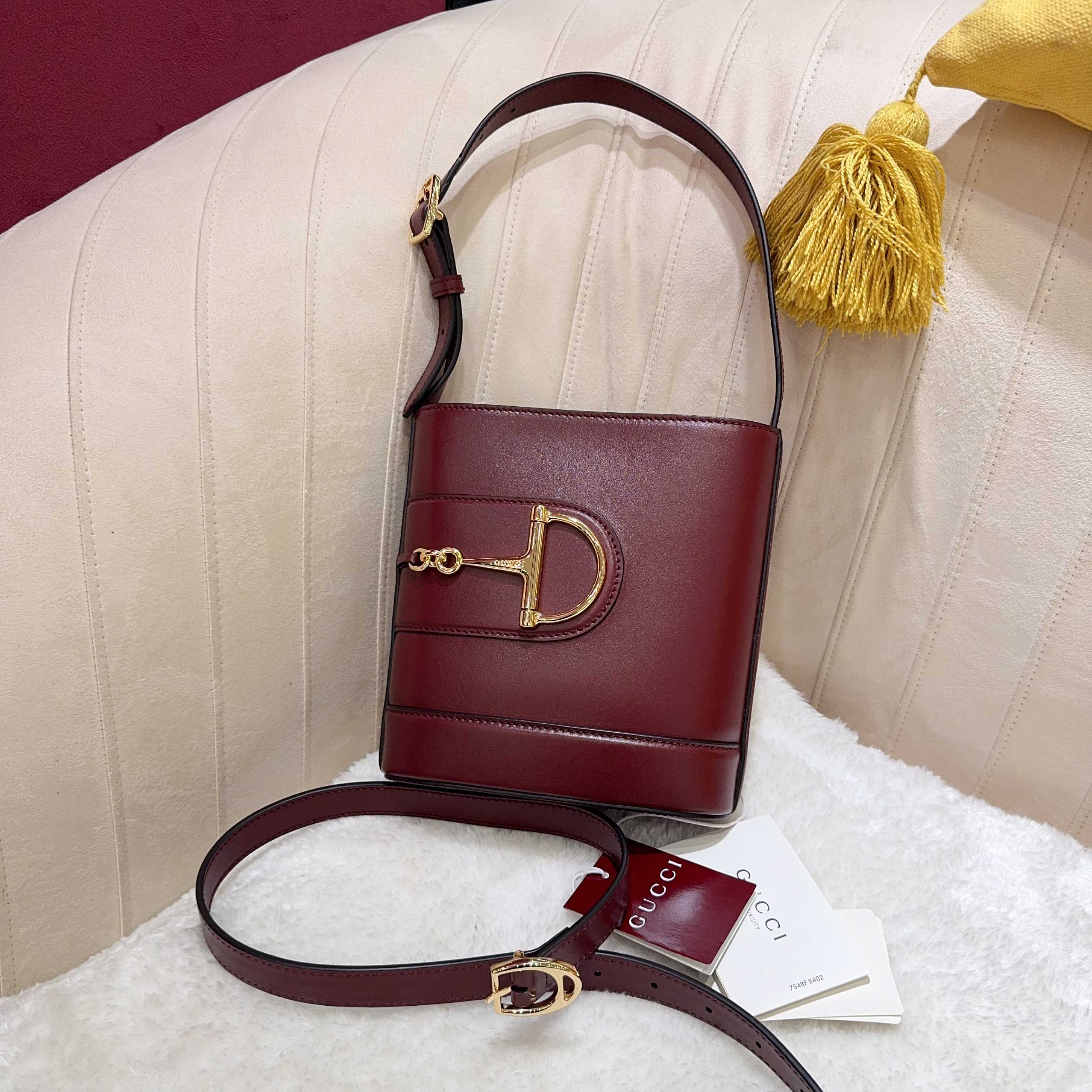 TOP GUCCI Mini Bucket Bag Cowhide 18.5 x 20 x 8.5 cm - 5 Colour