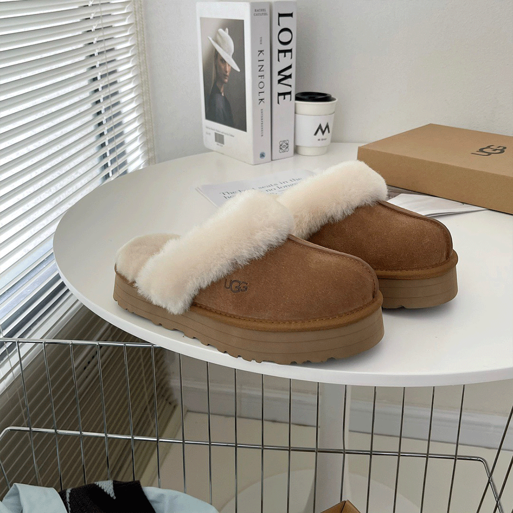 UGG  Disquette Slipper (Replica)