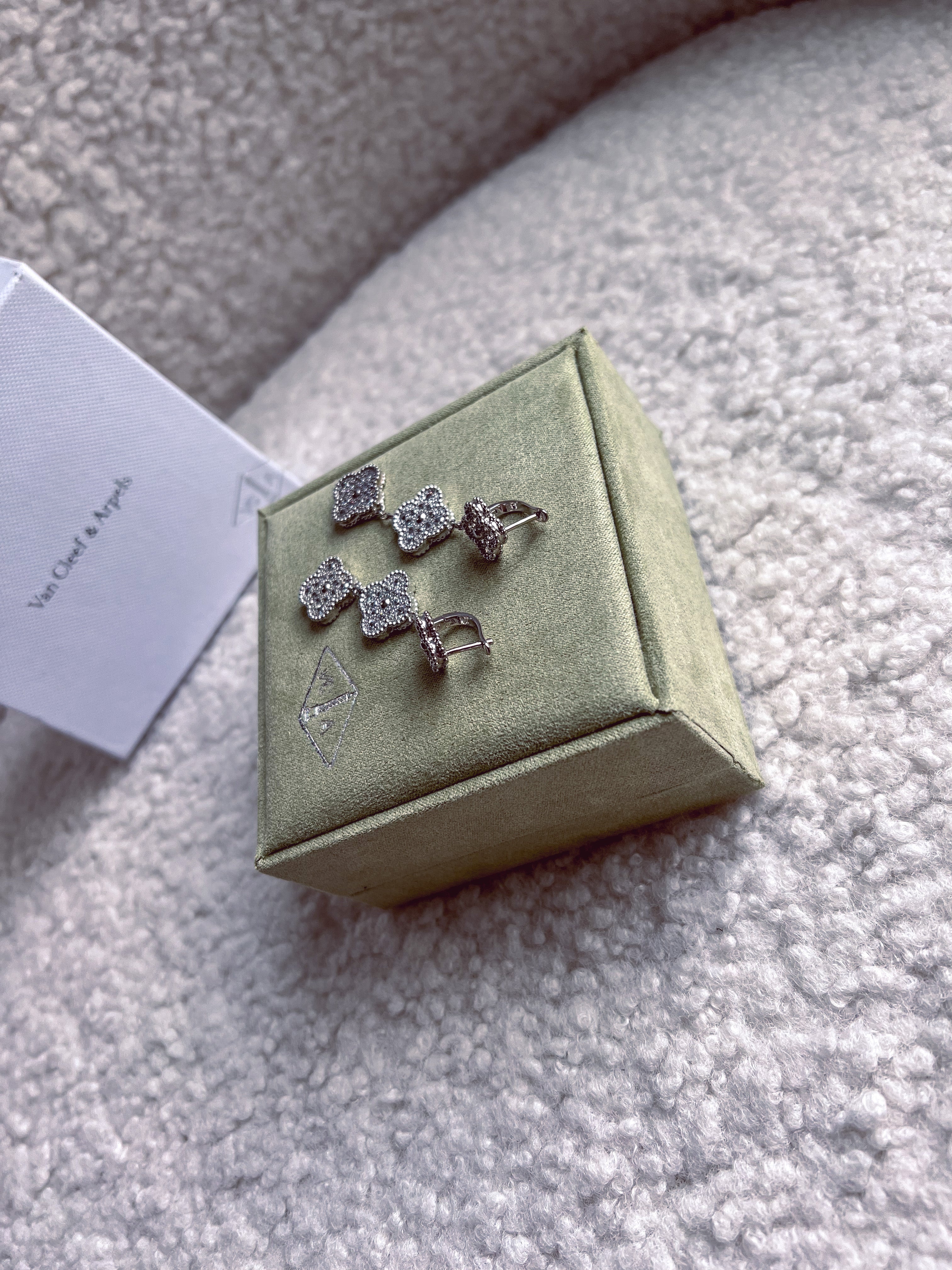 TOP Van Cleef & Arpels VCA Tri-Motifs Earrings w Stones - Silver