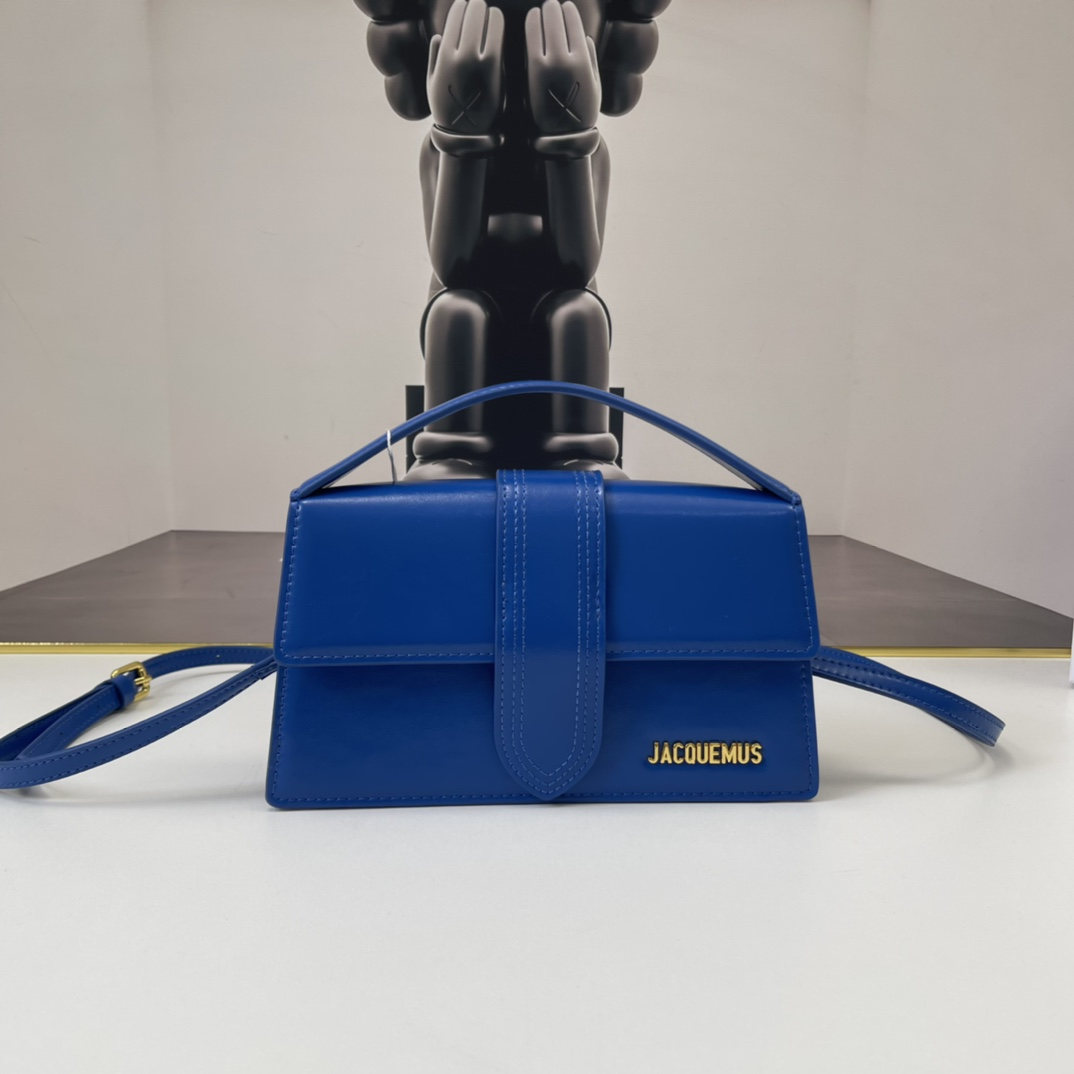 Jacquemus Leather Shoulder Bags (Replica)