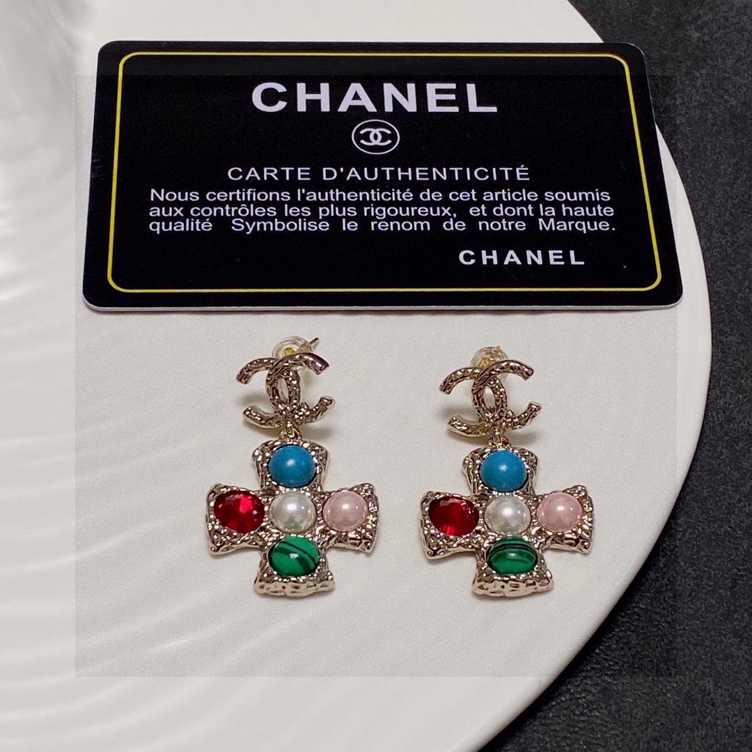 TOP CHANEL CC Earrings
