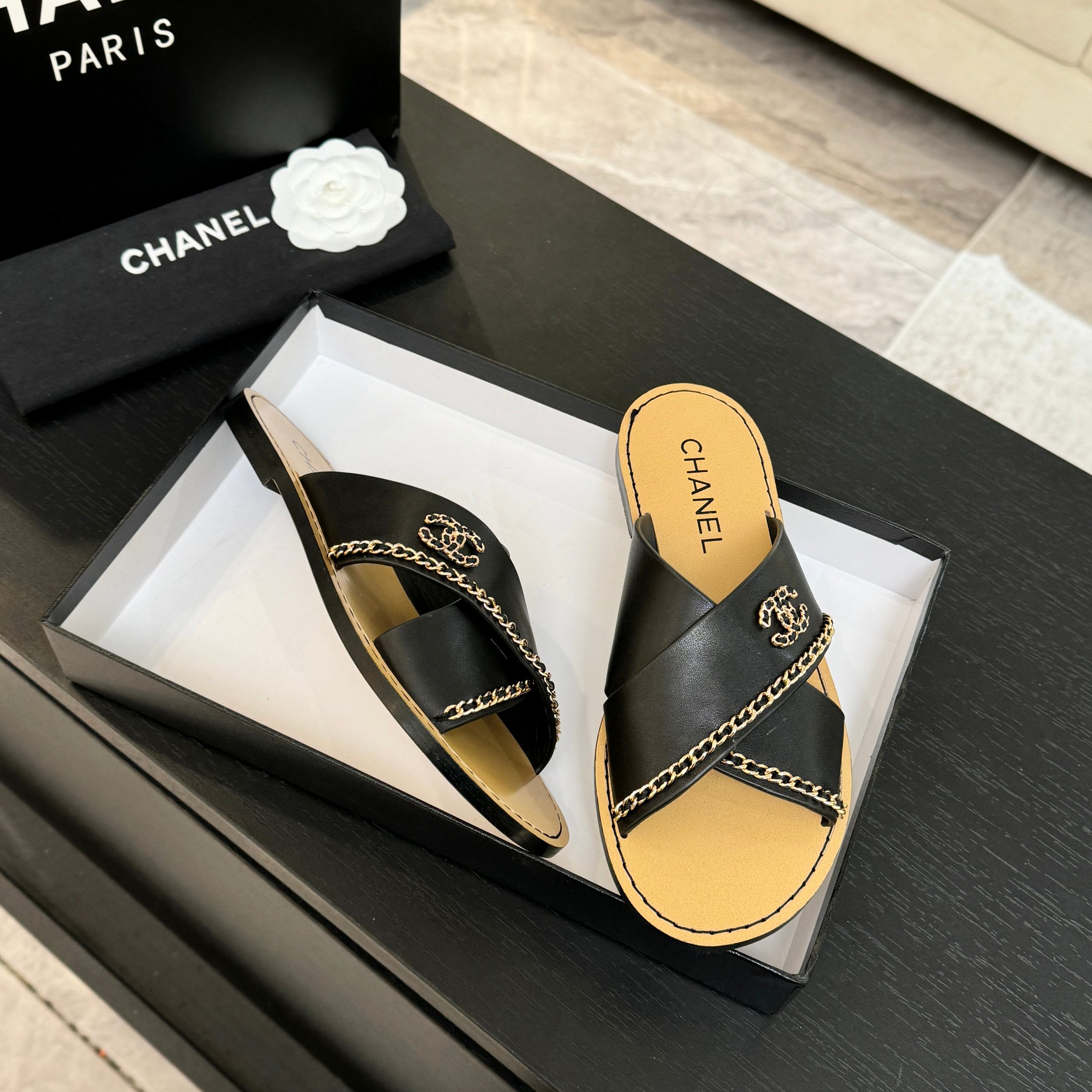TOP CHANEL Flat Slippers - 4 Colors