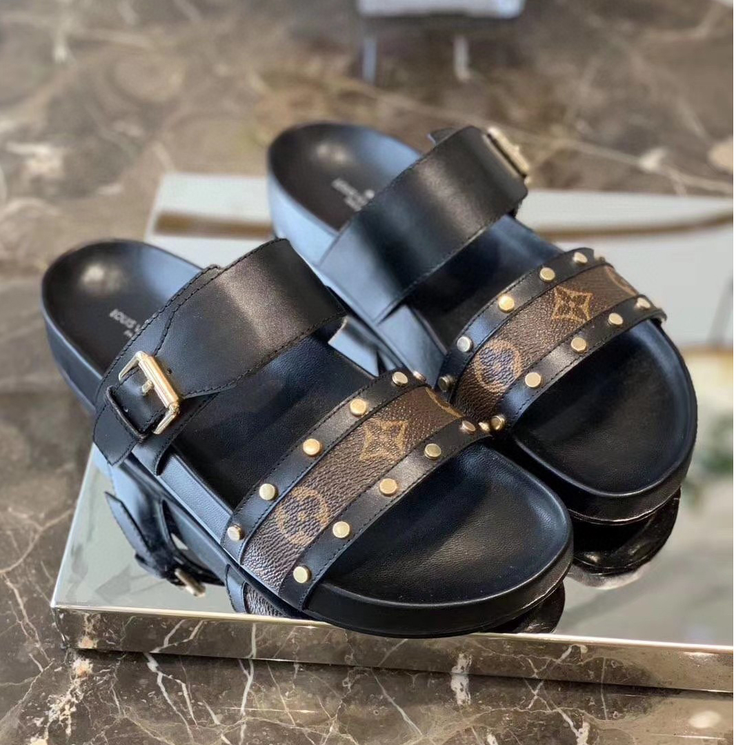 Louis Vuitton LV Bom Dia Leather Slide Sandals  (Replica)