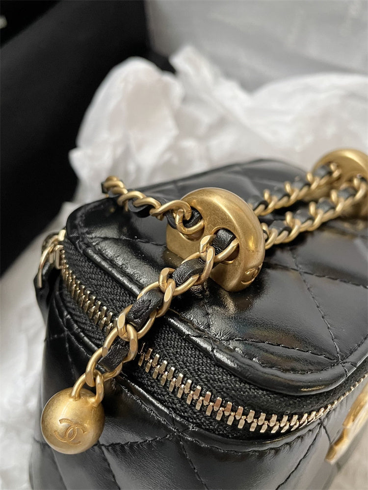 TOP CHANEL Mini Vanity Case Perfect Fit Bag - Black