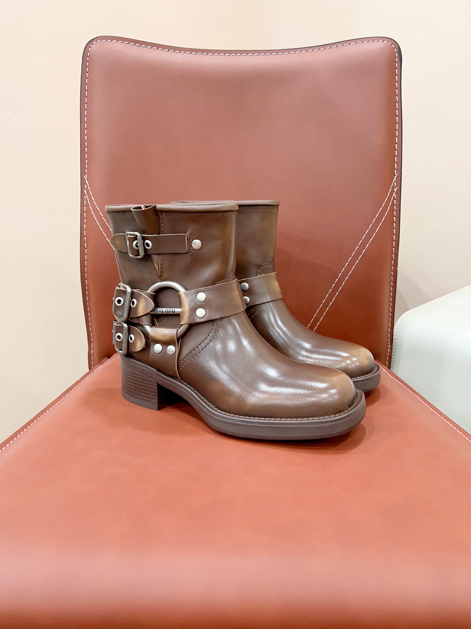TOP Miu Miu Retro Western Catwalk Motorcycle Short Boots - 2 Colors