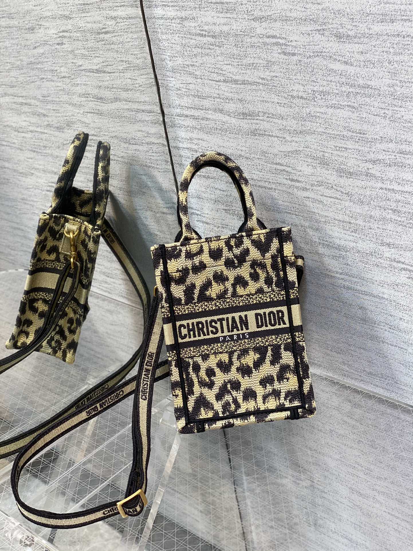TOP Christian Dior Mico Mini Book Tote Bag 13.5X18X5 CM