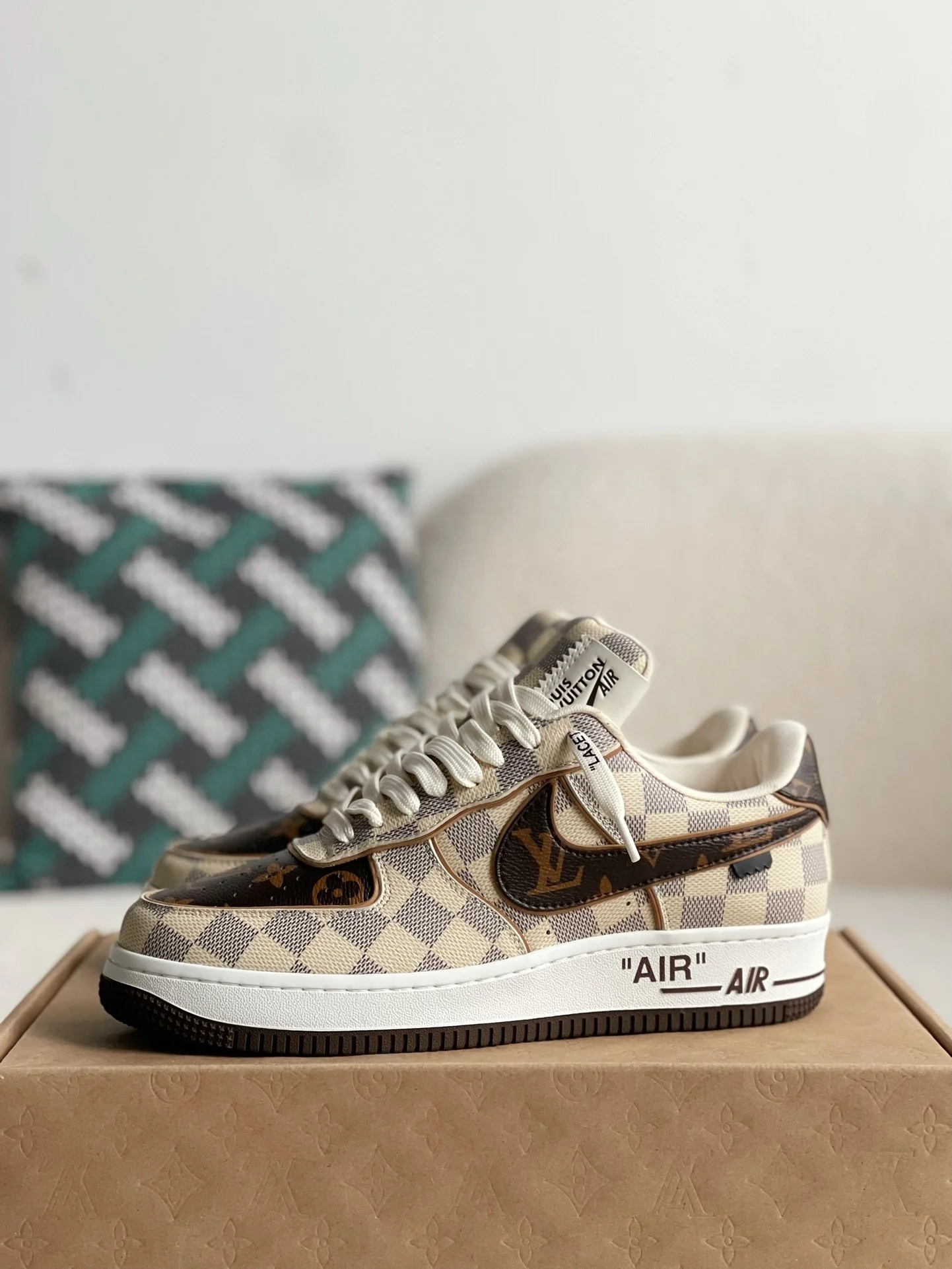 AAAShoes Checkered Monogram Low Top Casual Sneakers Vintage Brown Plaid Streetwear Skate Shoes Unisex Fashion Platform Sneakers