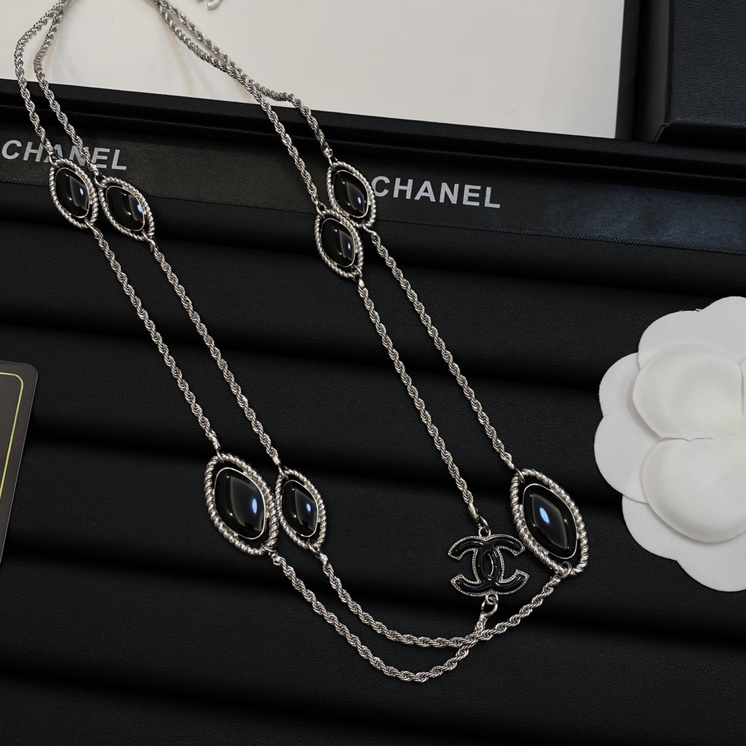 TOP CHANEL Sweater Chain Necklace - Sliver